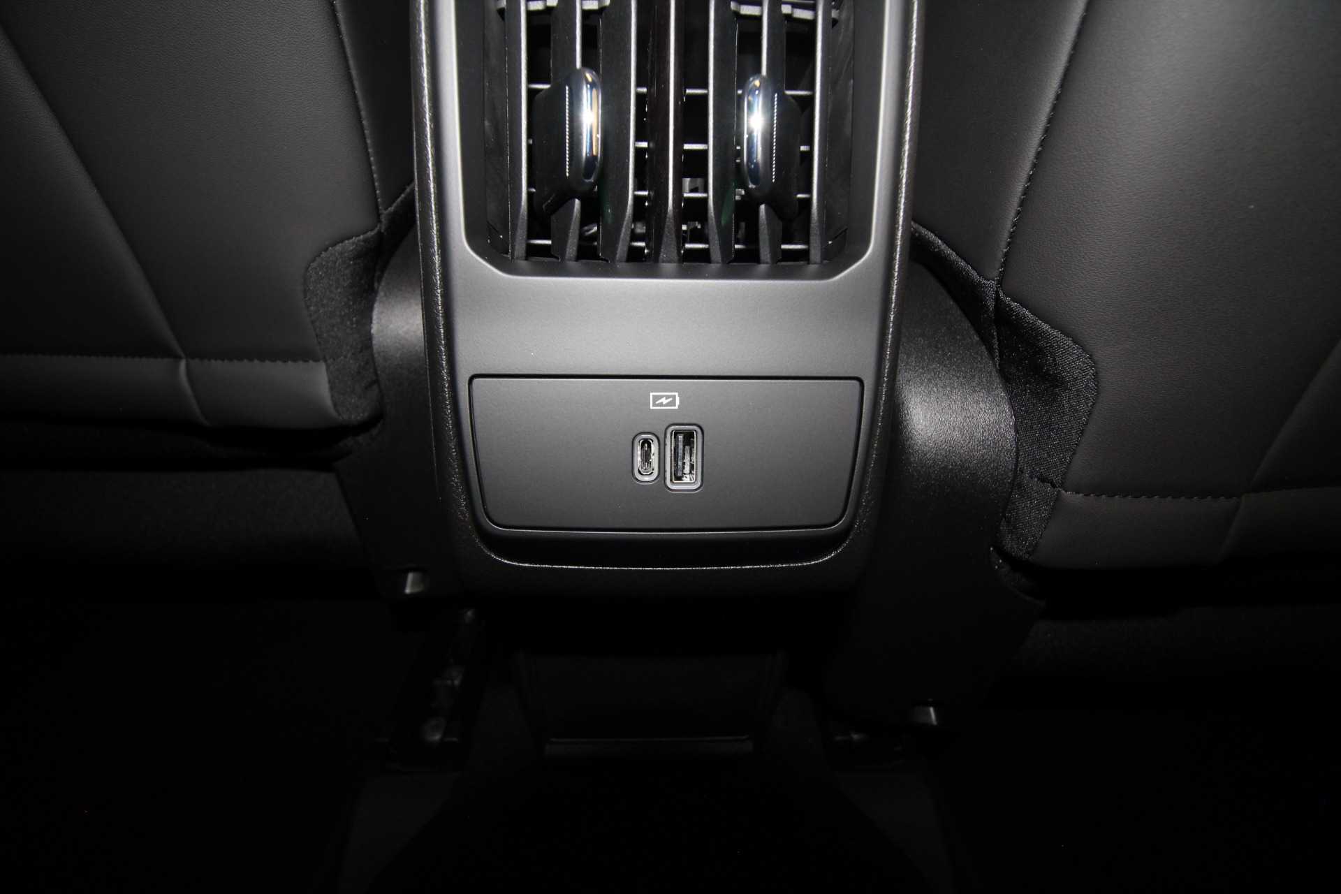 New 2024 Alfa Romeo TONALE Ti | St. Petersburg, FL
