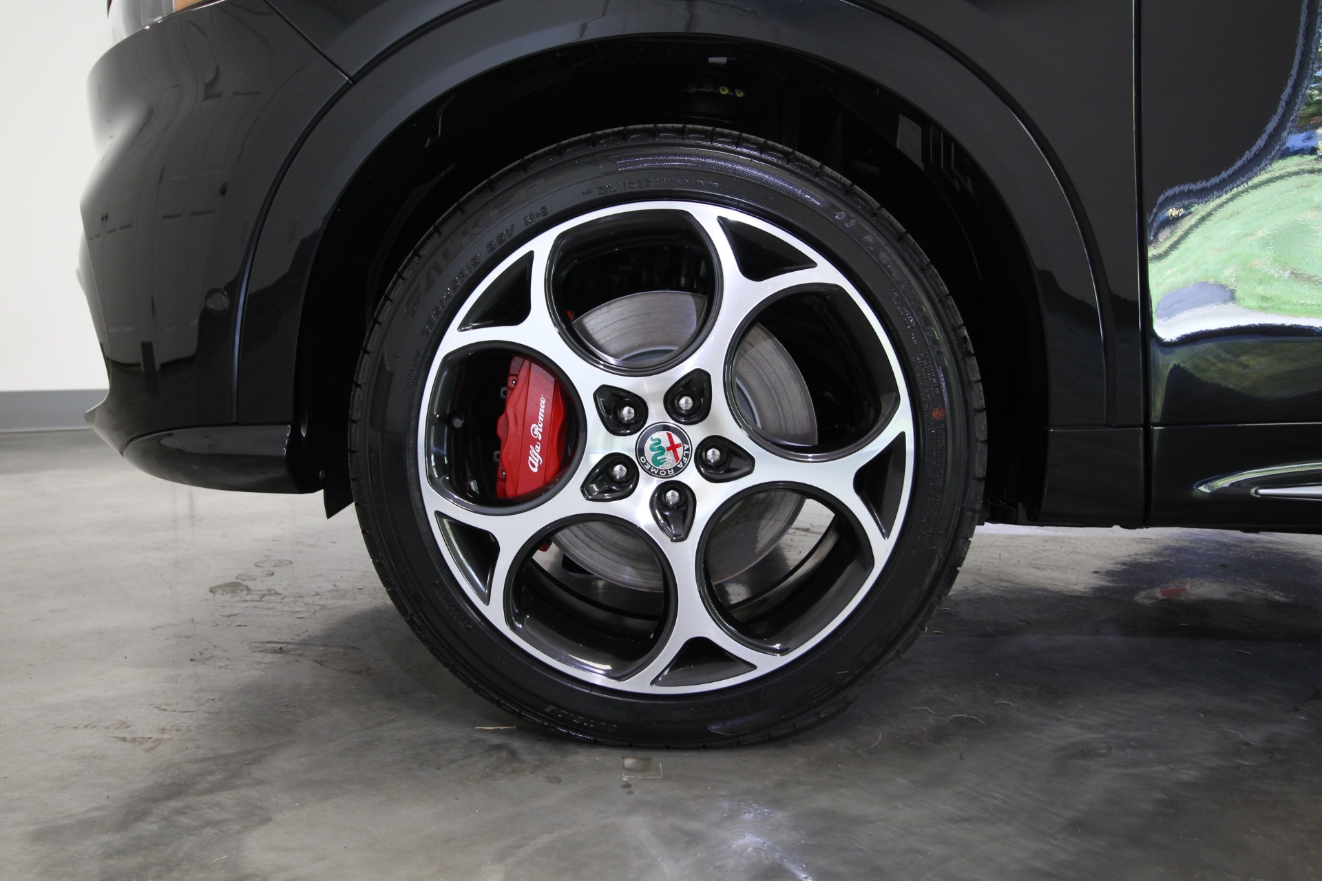 New 2024 Alfa Romeo TONALE Ti | St. Petersburg, FL