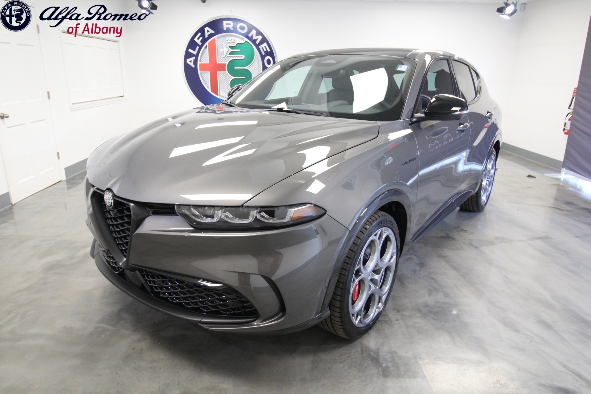 New 2024 Alfa Romeo TONALE Veloce | St. Petersburg, FL