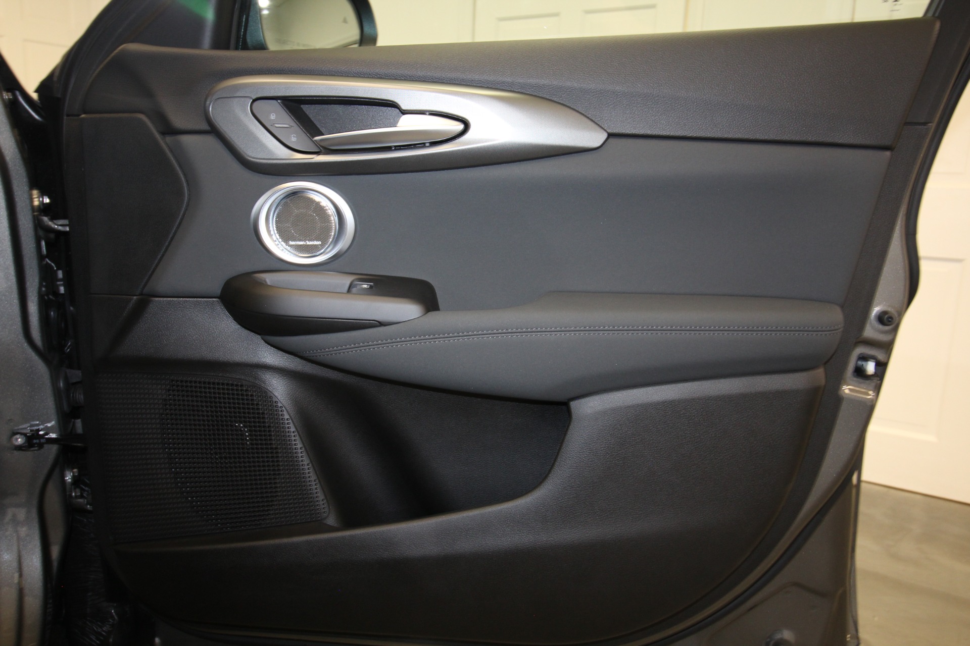 New 2024 Alfa Romeo TONALE Veloce | St. Petersburg, FL