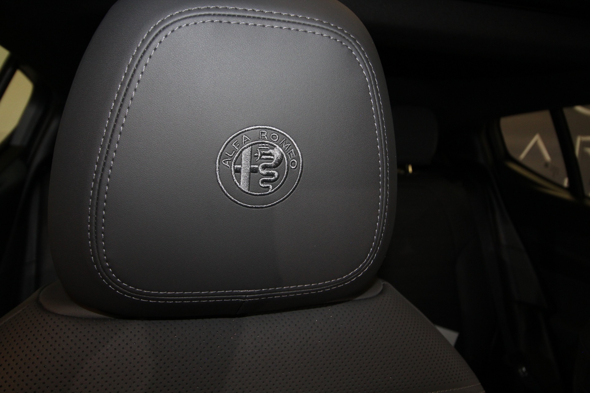New 2024 Alfa Romeo TONALE Veloce | St. Petersburg, FL