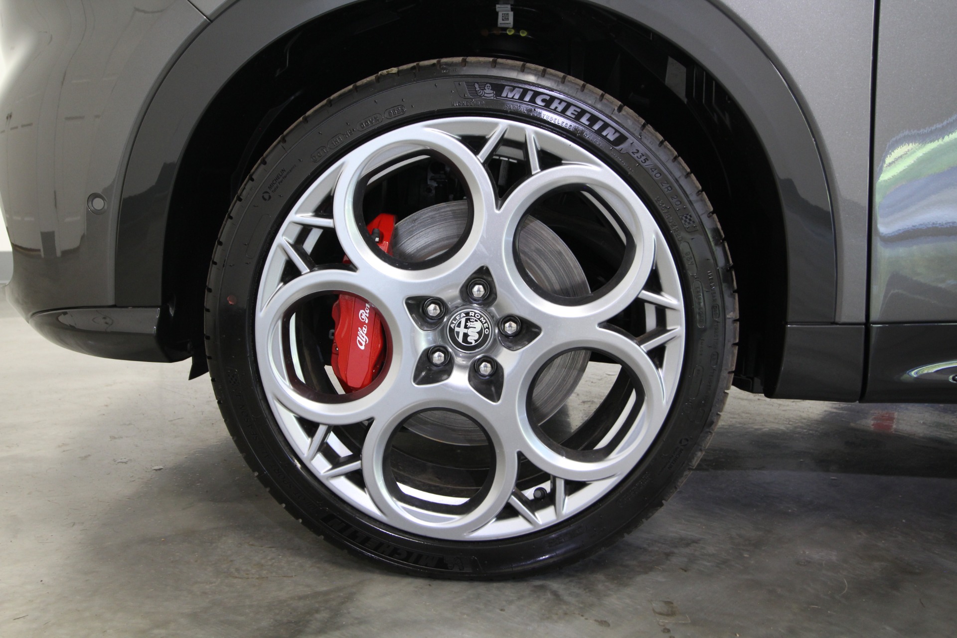 New 2024 Alfa Romeo TONALE Veloce | St. Petersburg, FL