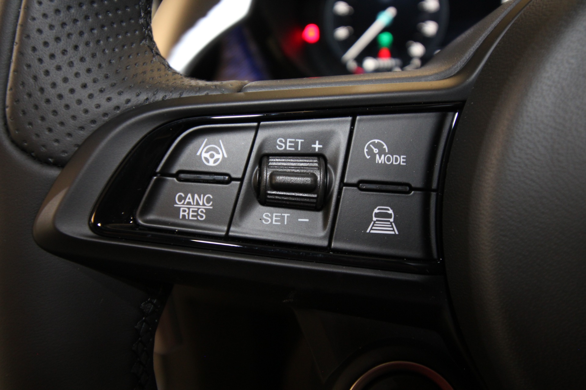 New 2024 Alfa Romeo TONALE Veloce | St. Petersburg, FL