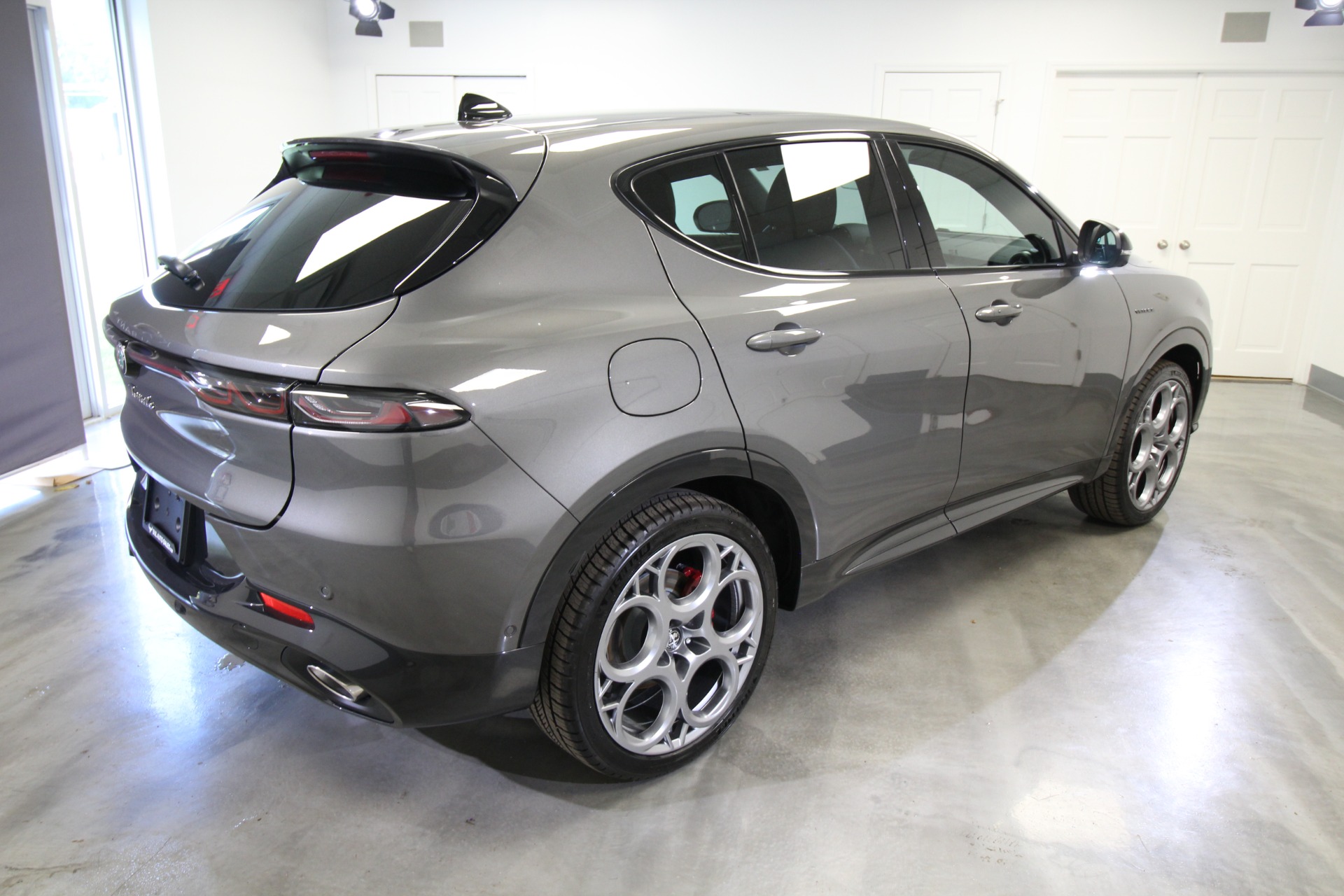 New 2024 Alfa Romeo TONALE Veloce | St. Petersburg, FL