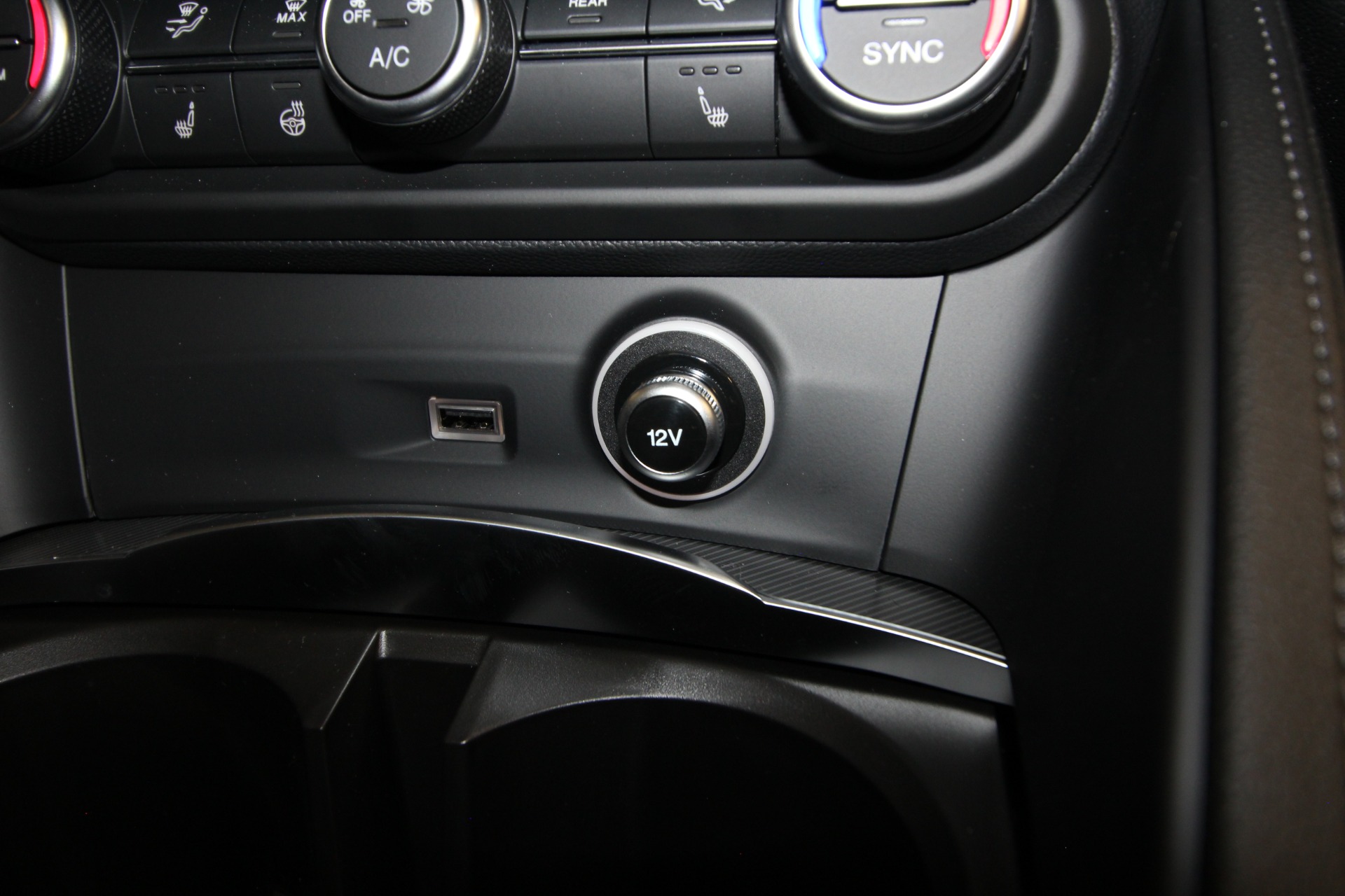 New 2024 Alfa Romeo STELVIO | St. Petersburg, FL