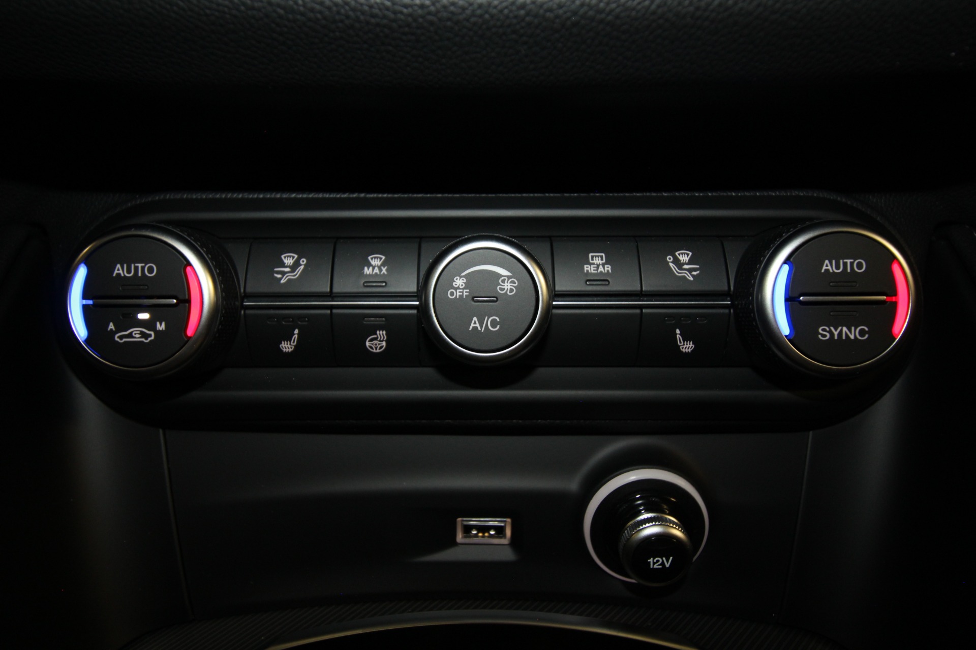 New 2024 Alfa Romeo STELVIO | St. Petersburg, FL
