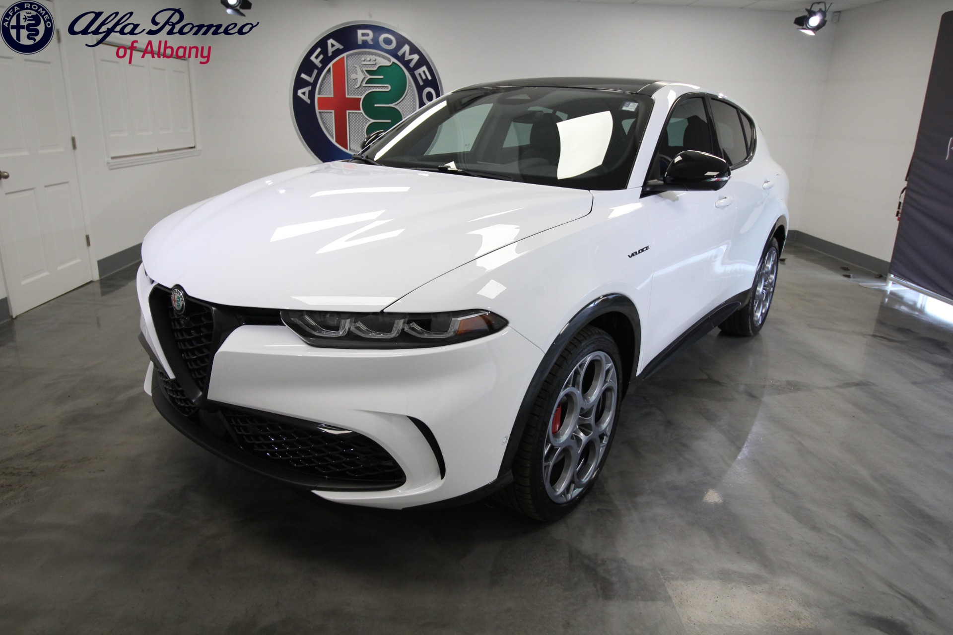 New 2024 Alfa Romeo TONALE Veloce | St. Petersburg, FL