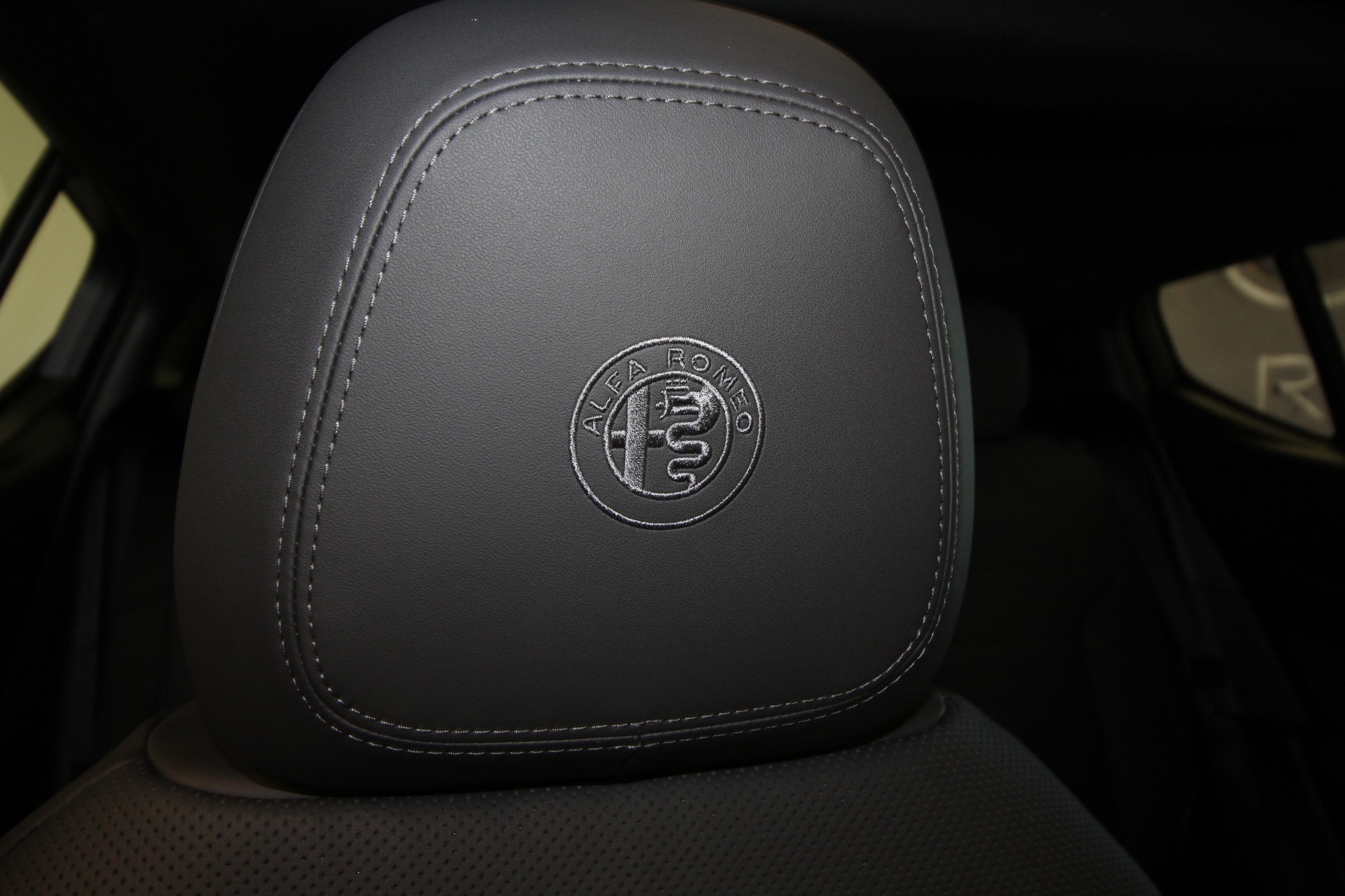 New 2024 Alfa Romeo TONALE Veloce | St. Petersburg, FL