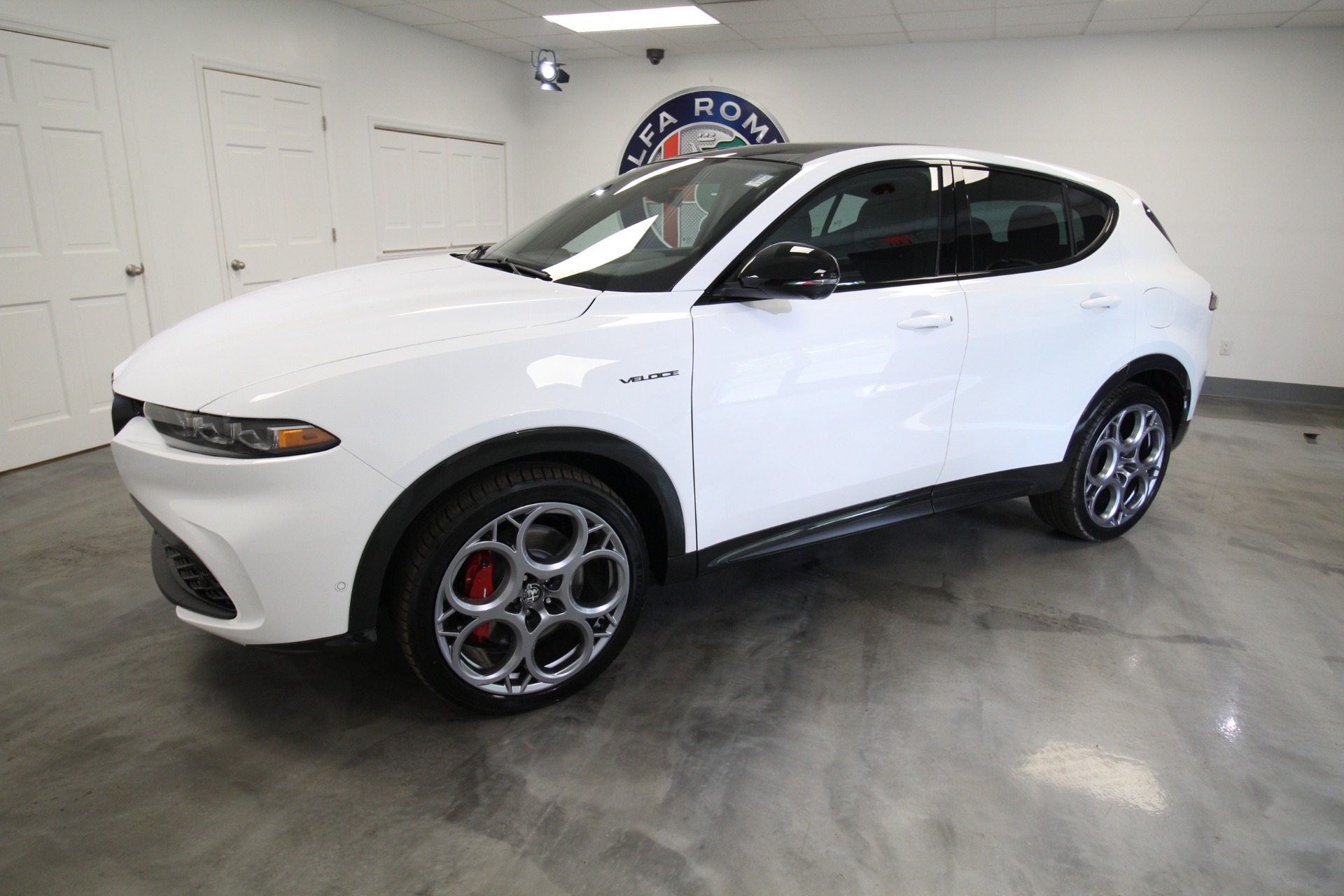 New 2024 Alfa Romeo TONALE Veloce | St. Petersburg, FL