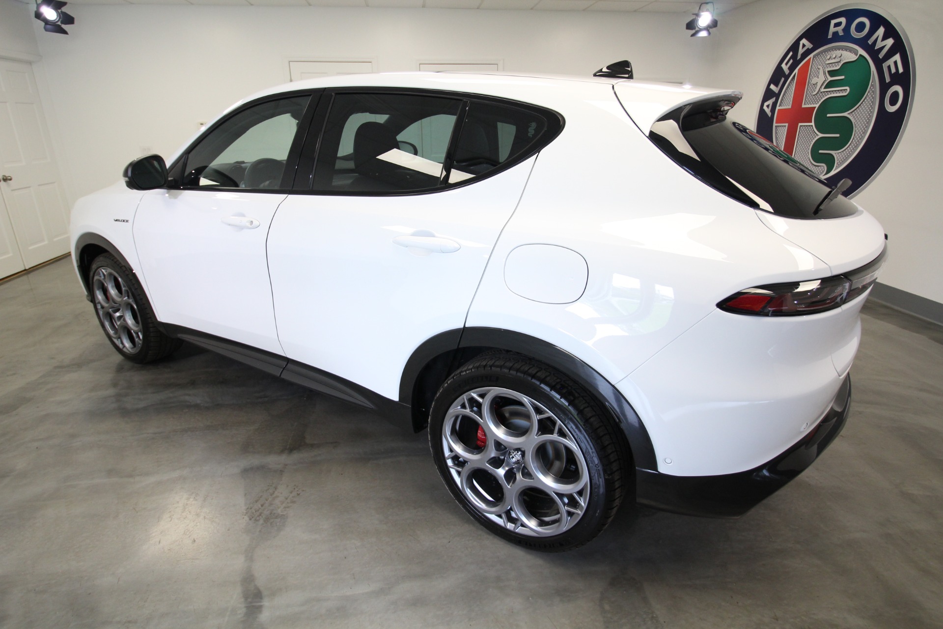 New 2024 Alfa Romeo TONALE Veloce | St. Petersburg, FL