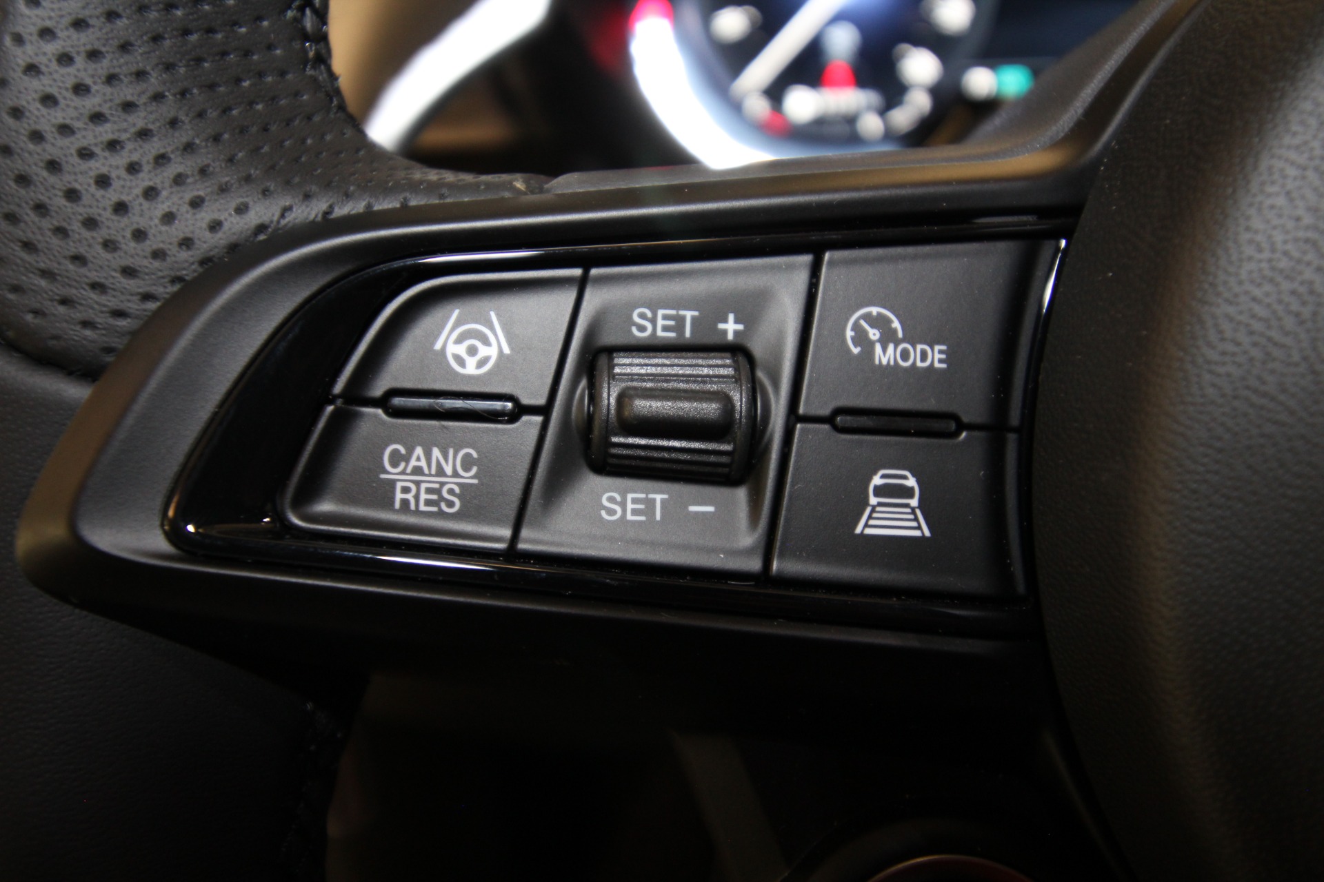 New 2024 Alfa Romeo TONALE Veloce | St. Petersburg, FL