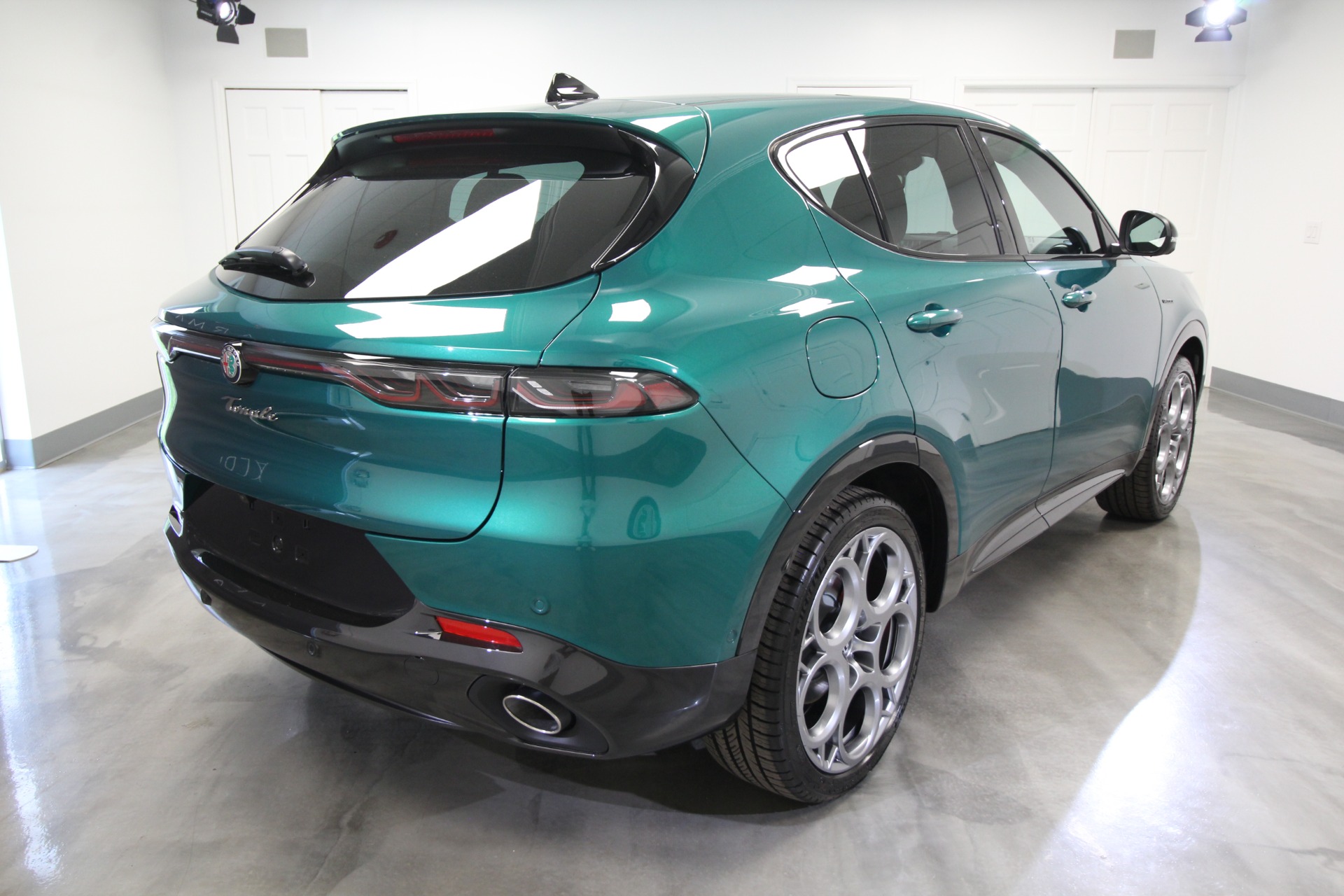 New 2024 Alfa Romeo TONALE Veloce | St. Petersburg, FL