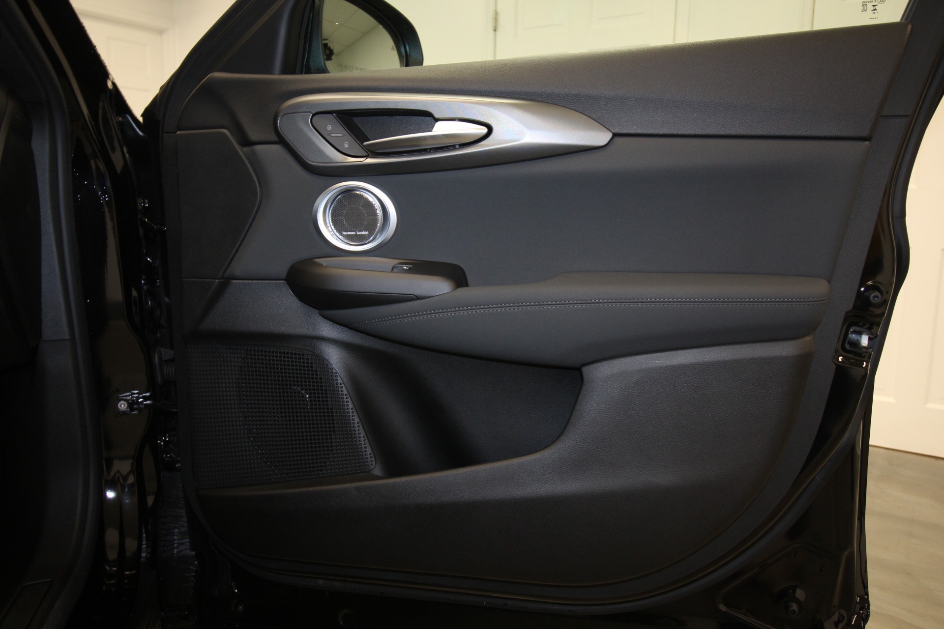 New 2024 Alfa Romeo TONALE Ti | St. Petersburg, FL