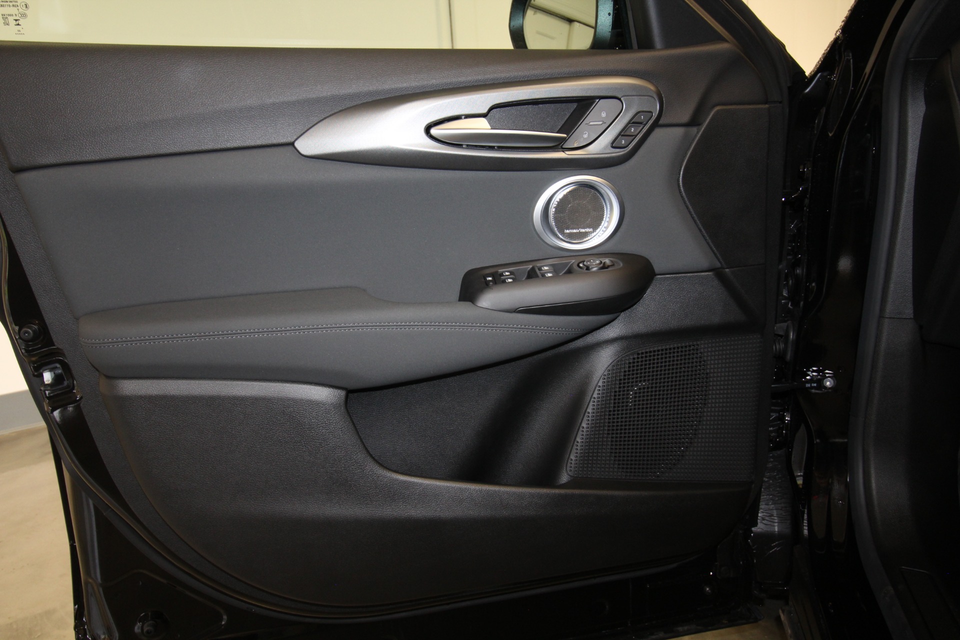 New 2024 Alfa Romeo TONALE Ti | St. Petersburg, FL