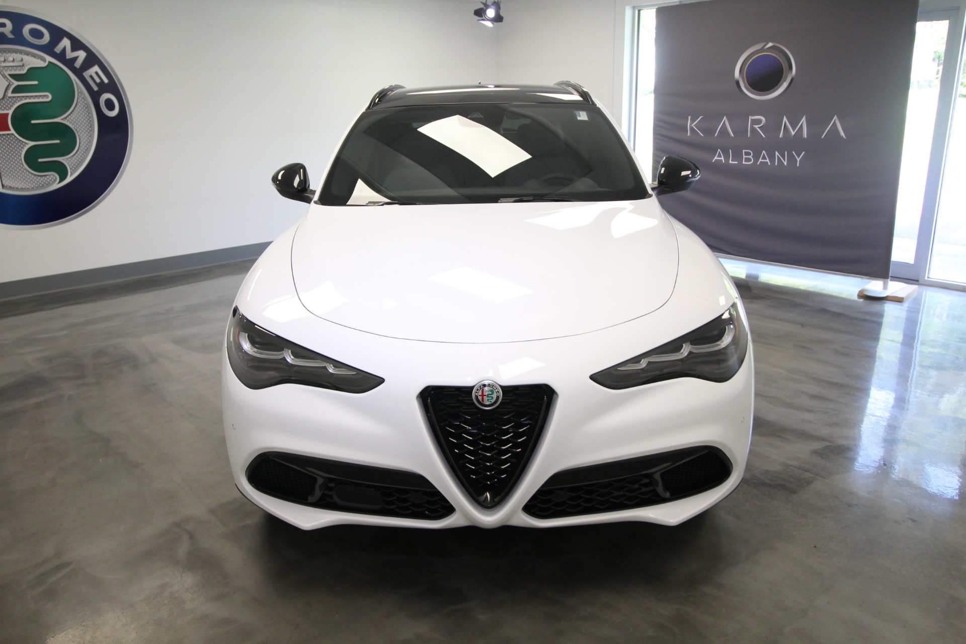 New 2024 Alfa Romeo STELVIO Sprint | St. Petersburg, FL