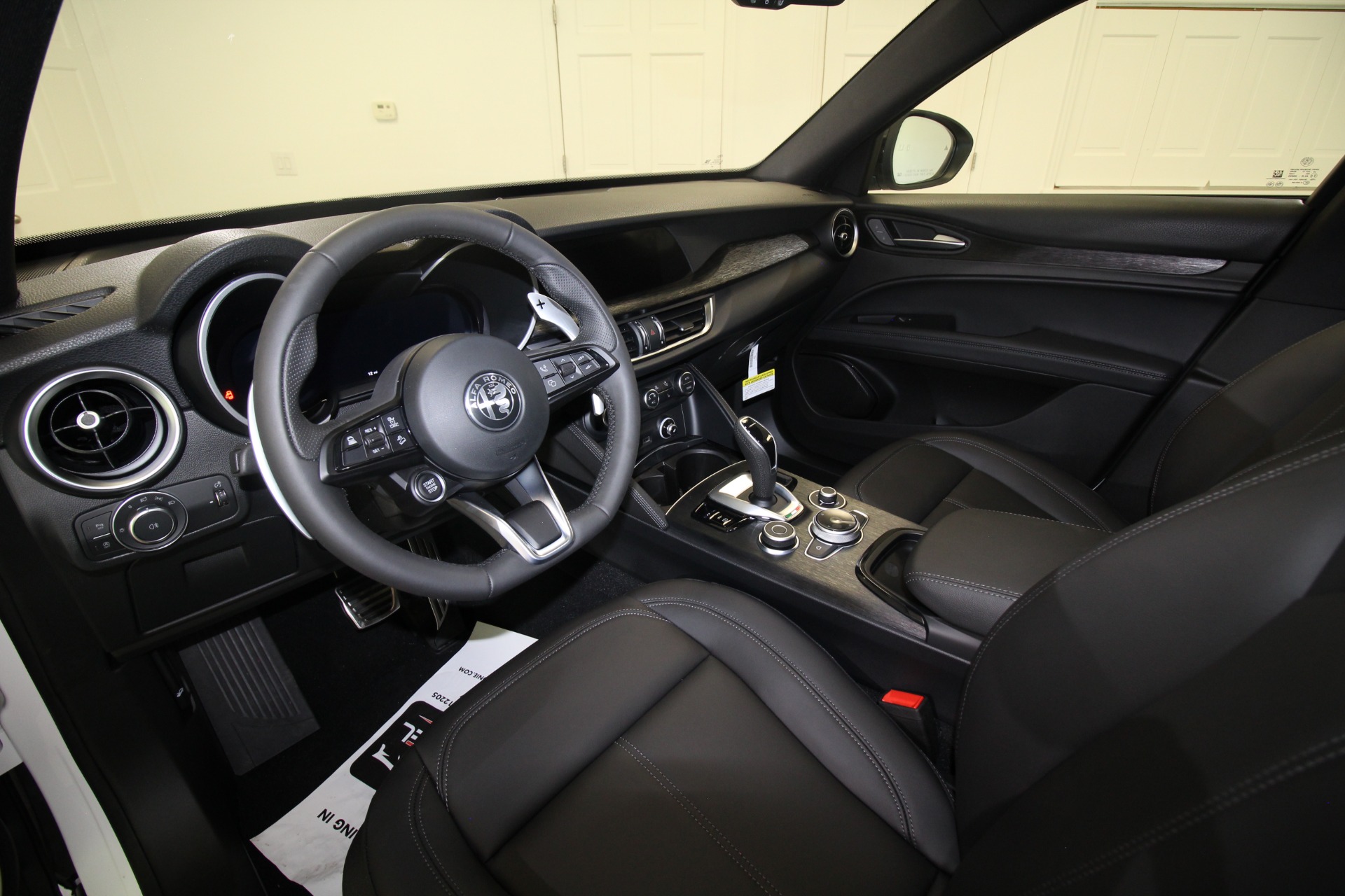 New 2024 Alfa Romeo STELVIO Sprint | St. Petersburg, FL