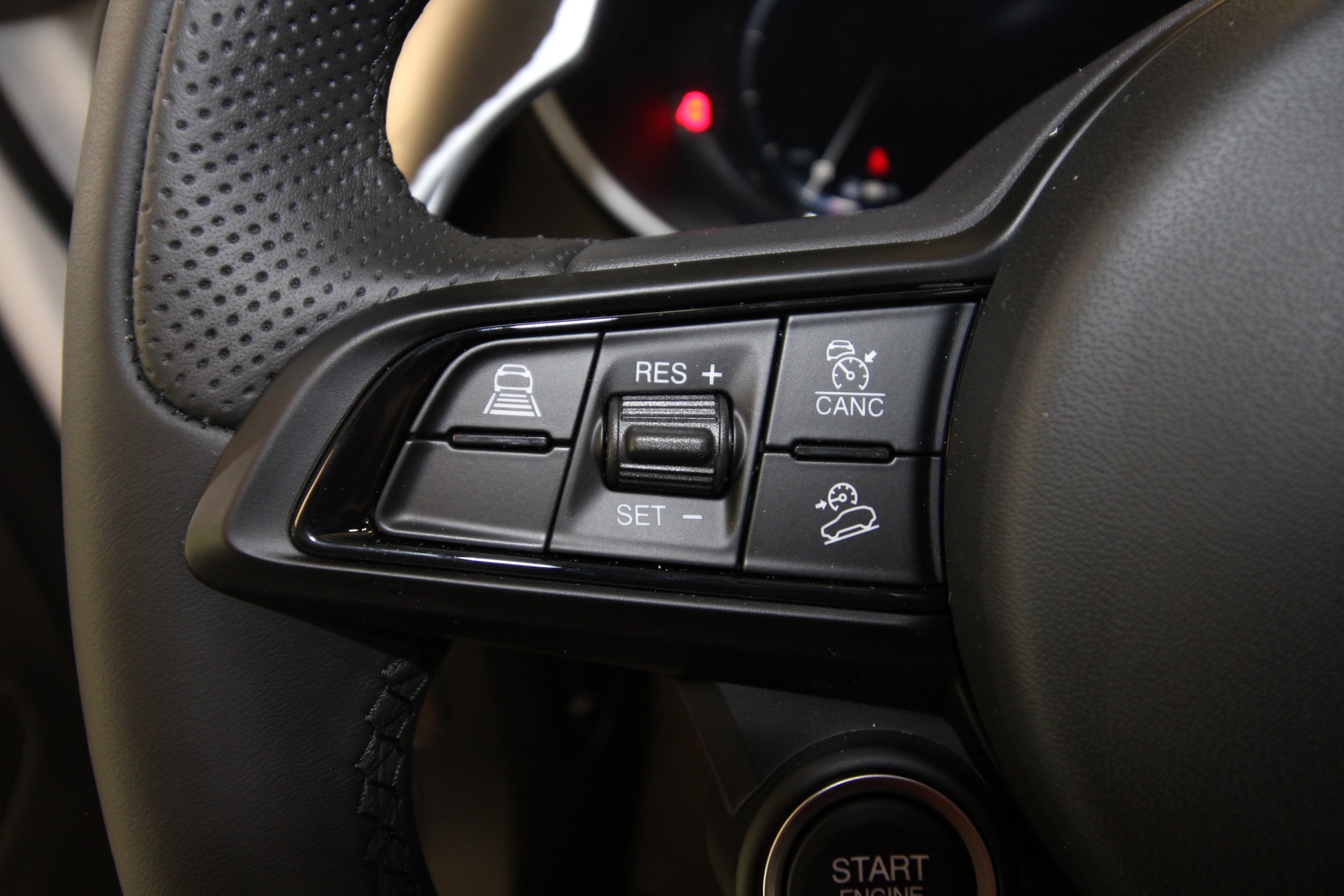 New 2024 Alfa Romeo STELVIO Sprint | St. Petersburg, FL