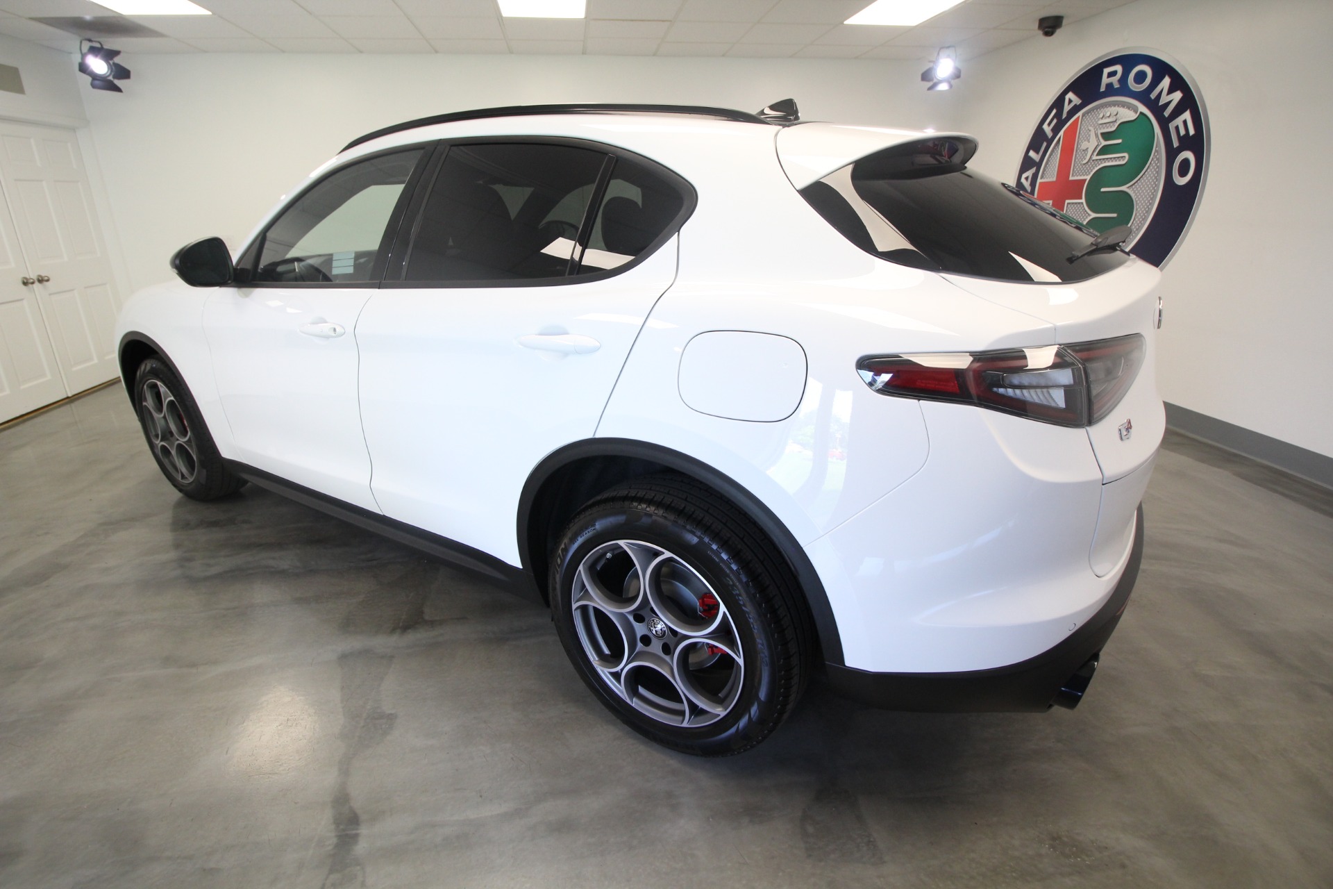New 2024 Alfa Romeo STELVIO Sprint | St. Petersburg, FL