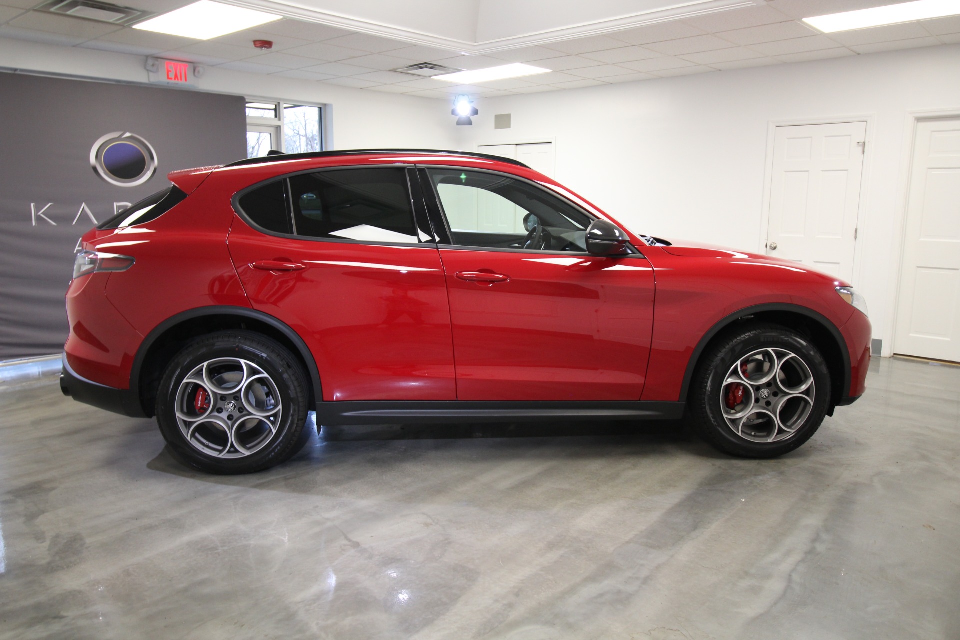 New 2024 Alfa Romeo STELVIO Sprint | St. Petersburg, FL