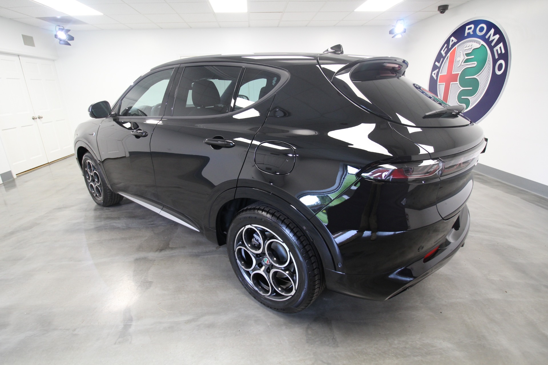 New 2024 Alfa Romeo TONALE Ti | St. Petersburg, FL