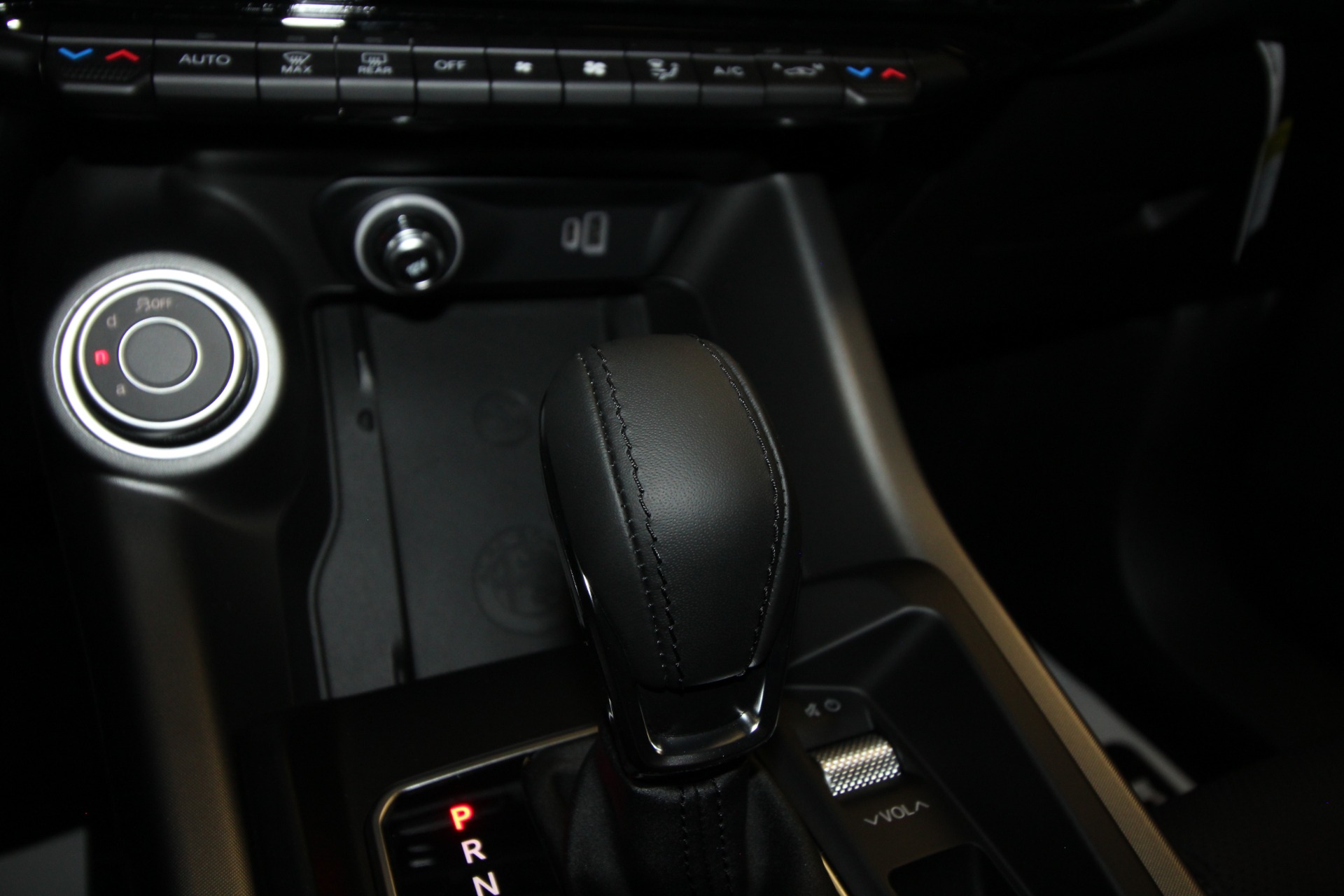 New 2024 Alfa Romeo TONALE Ti | St. Petersburg, FL