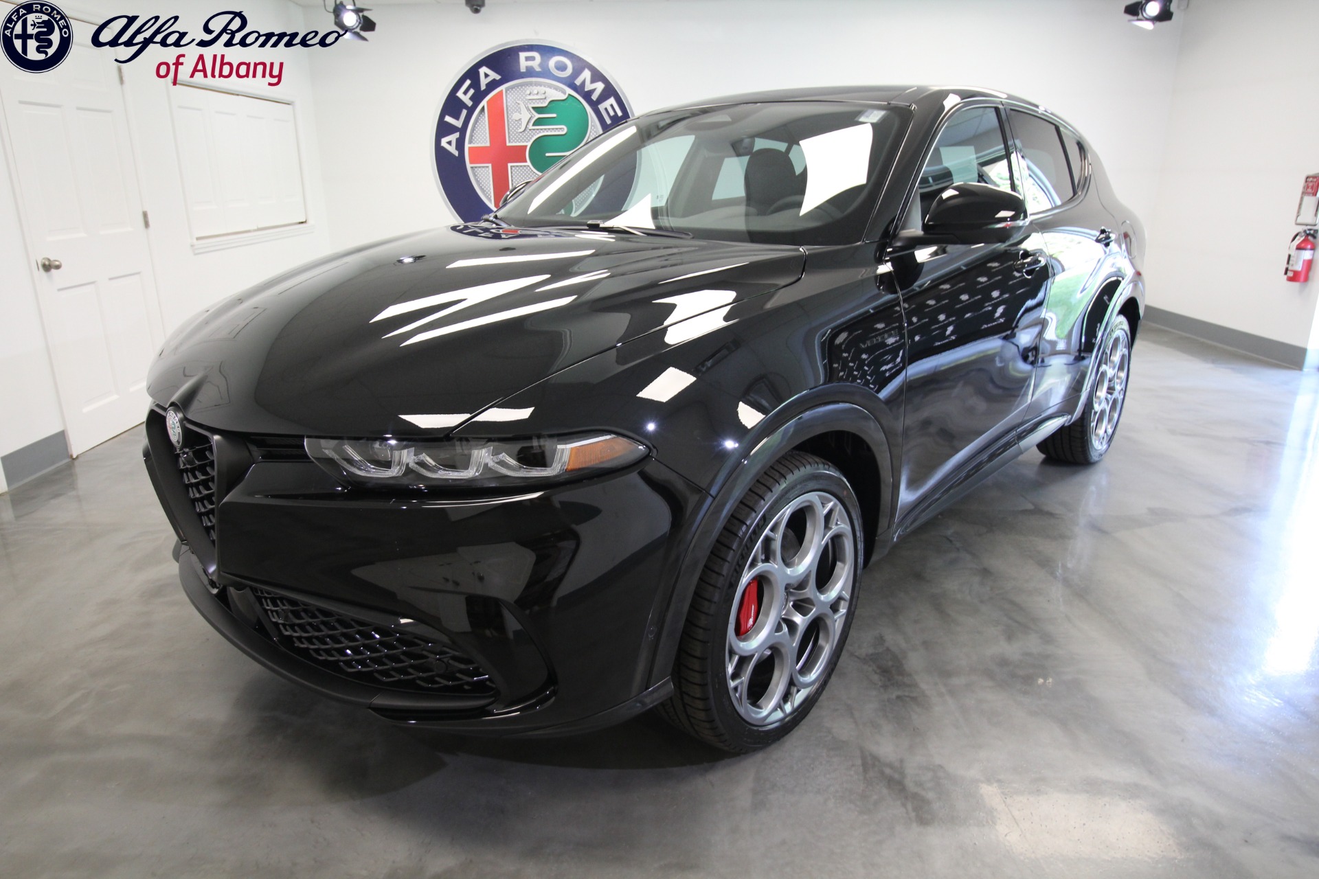 New 2024 Alfa Romeo TONALE Veloce | St. Petersburg, FL