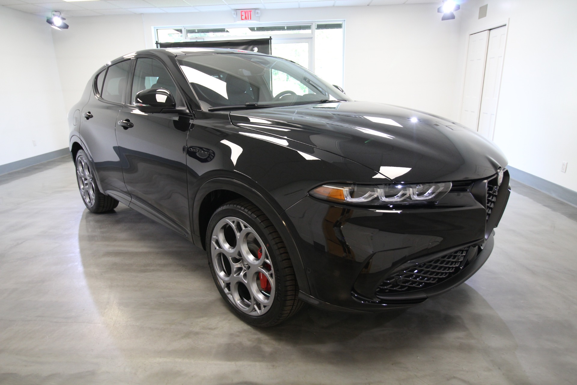 New 2024 Alfa Romeo TONALE Veloce | St. Petersburg, FL