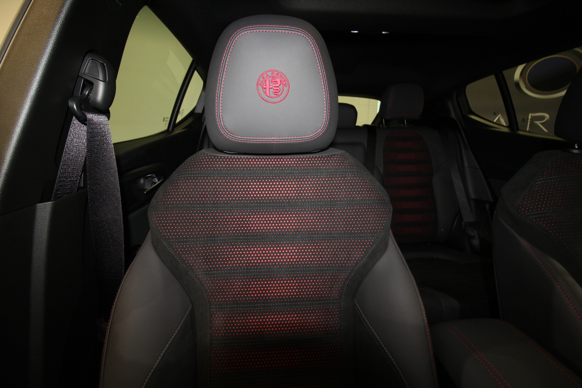 New 2024 Alfa Romeo TONALE Veloce | St. Petersburg, FL