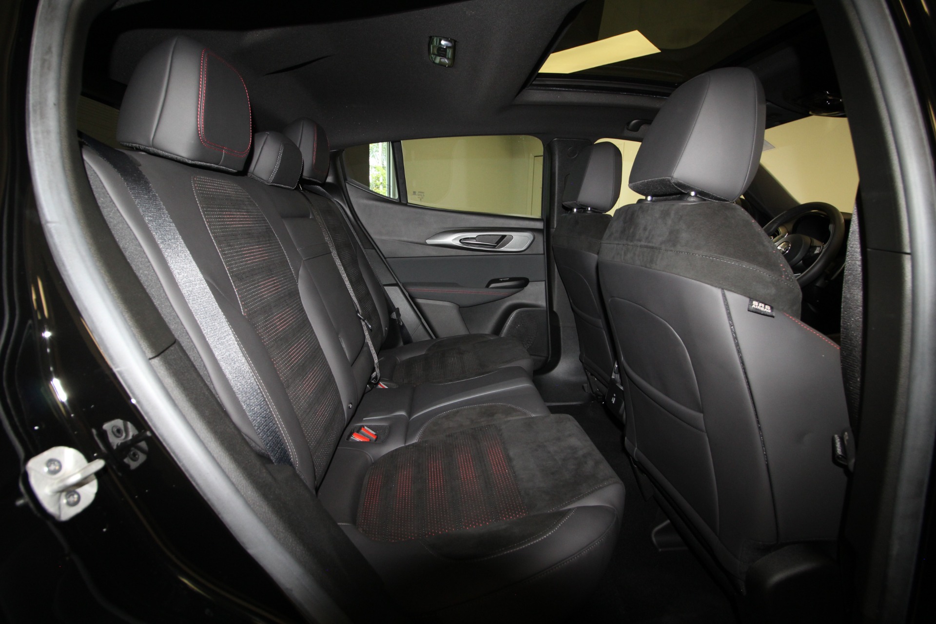New 2024 Alfa Romeo TONALE Veloce | St. Petersburg, FL