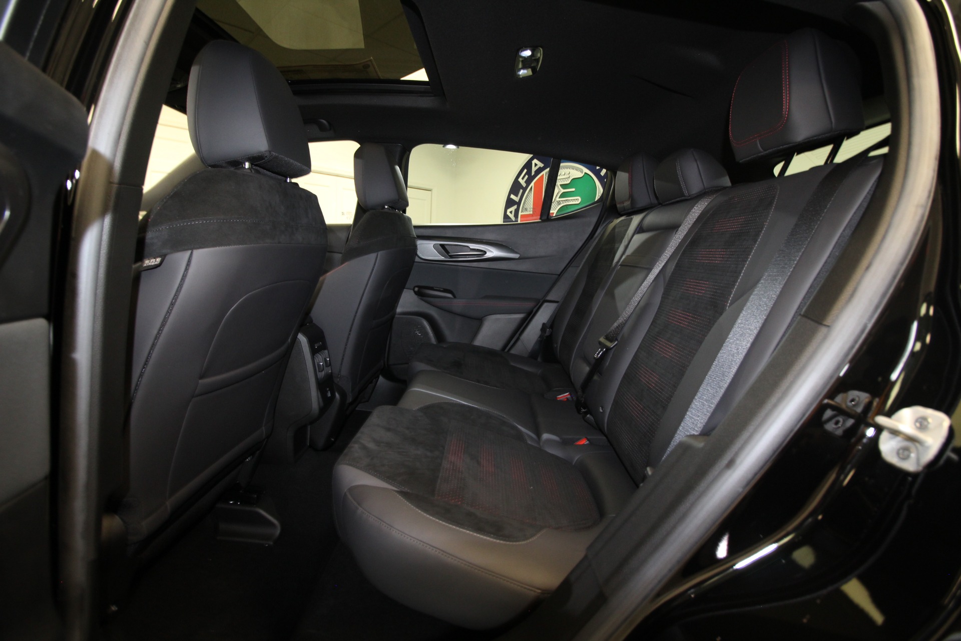 New 2024 Alfa Romeo TONALE Veloce | St. Petersburg, FL