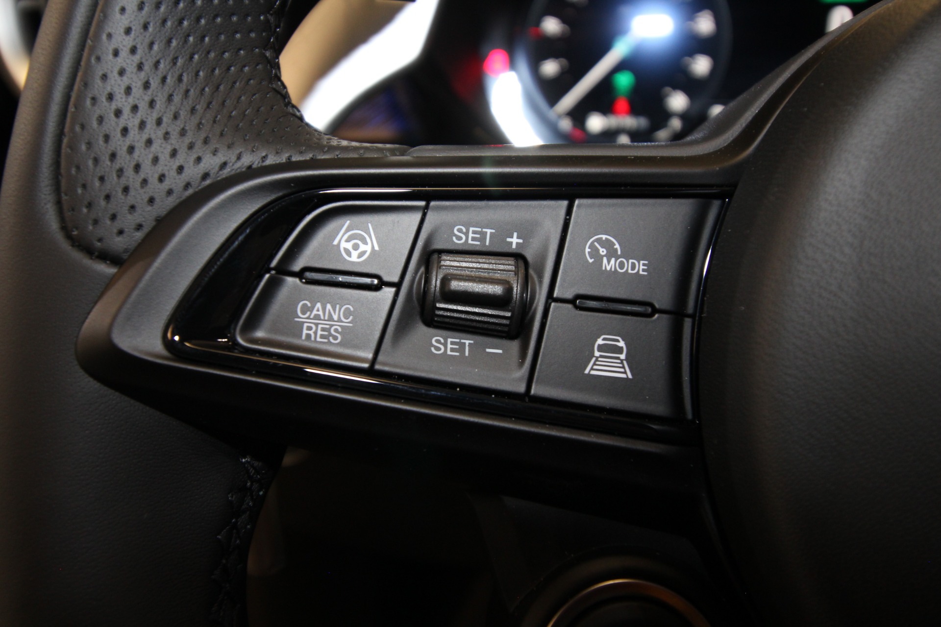 New 2024 Alfa Romeo TONALE Veloce | St. Petersburg, FL