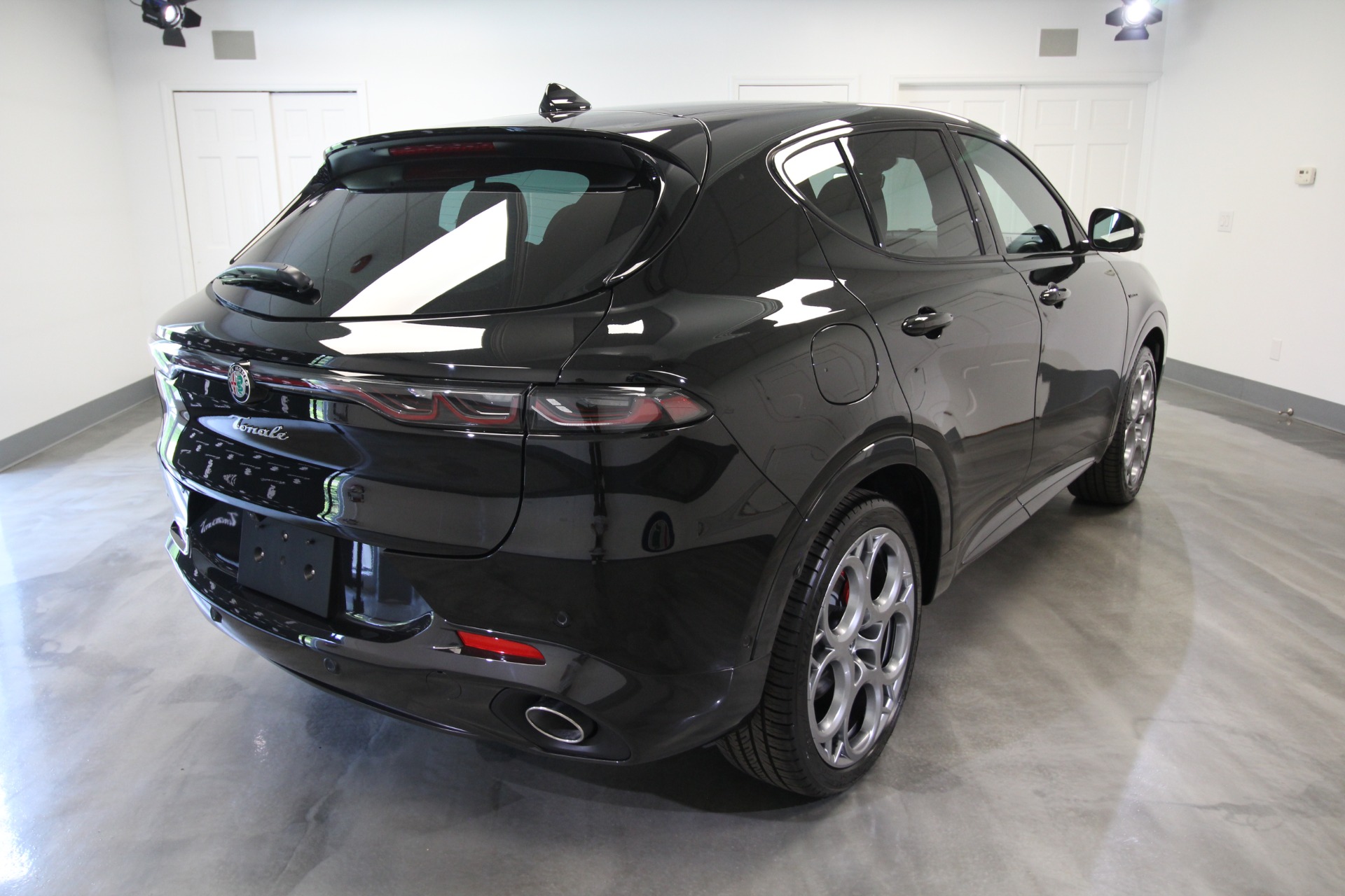 New 2024 Alfa Romeo TONALE Veloce | St. Petersburg, FL