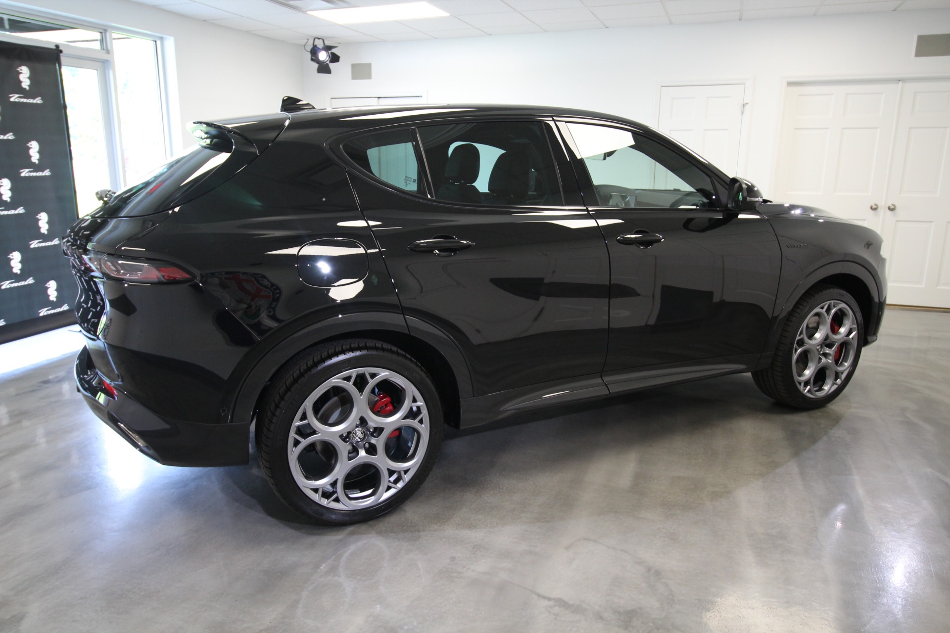 New 2024 Alfa Romeo TONALE Veloce | St. Petersburg, FL
