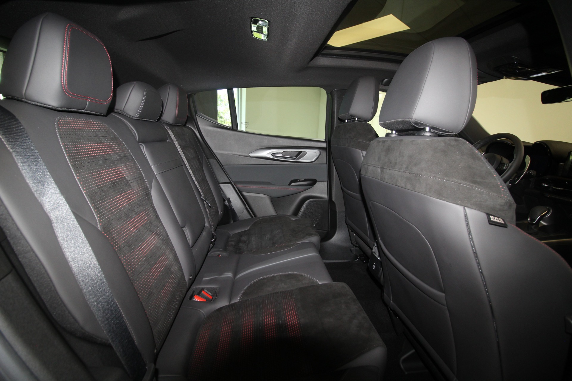 New 2024 Alfa Romeo TONALE Veloce | St. Petersburg, FL
