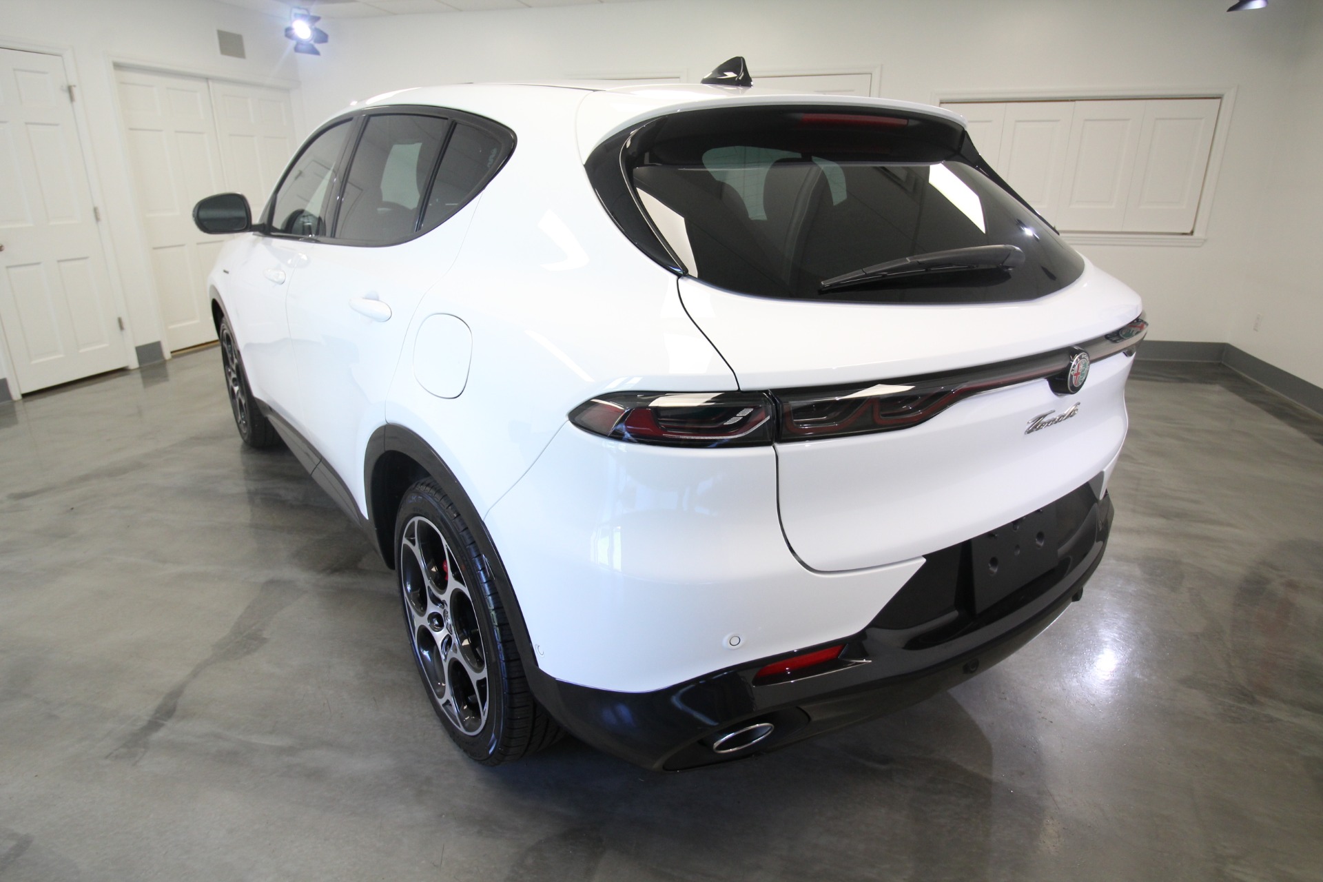 New 2024 Alfa Romeo TONALE Veloce | St. Petersburg, FL