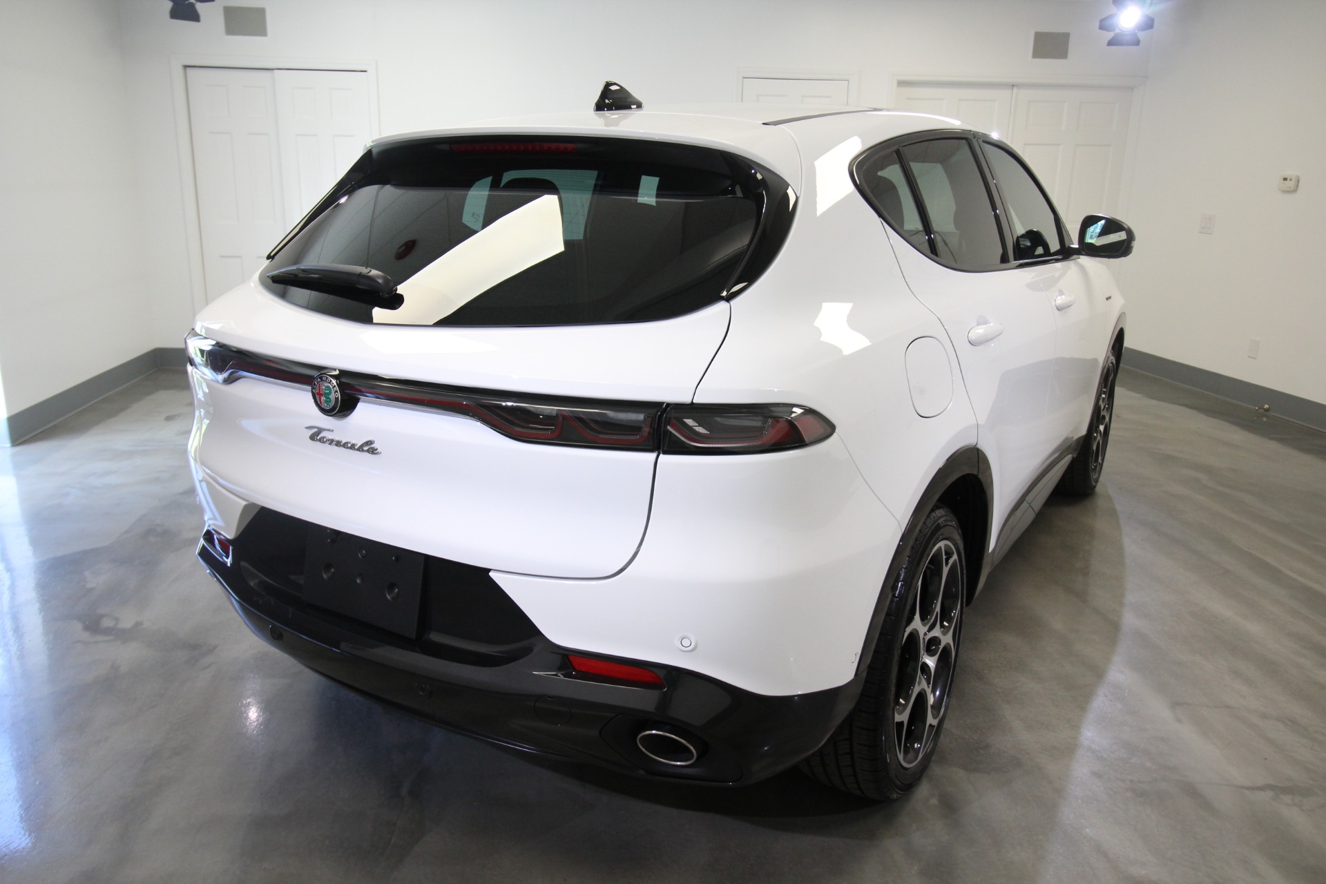 New 2024 Alfa Romeo TONALE Veloce | St. Petersburg, FL