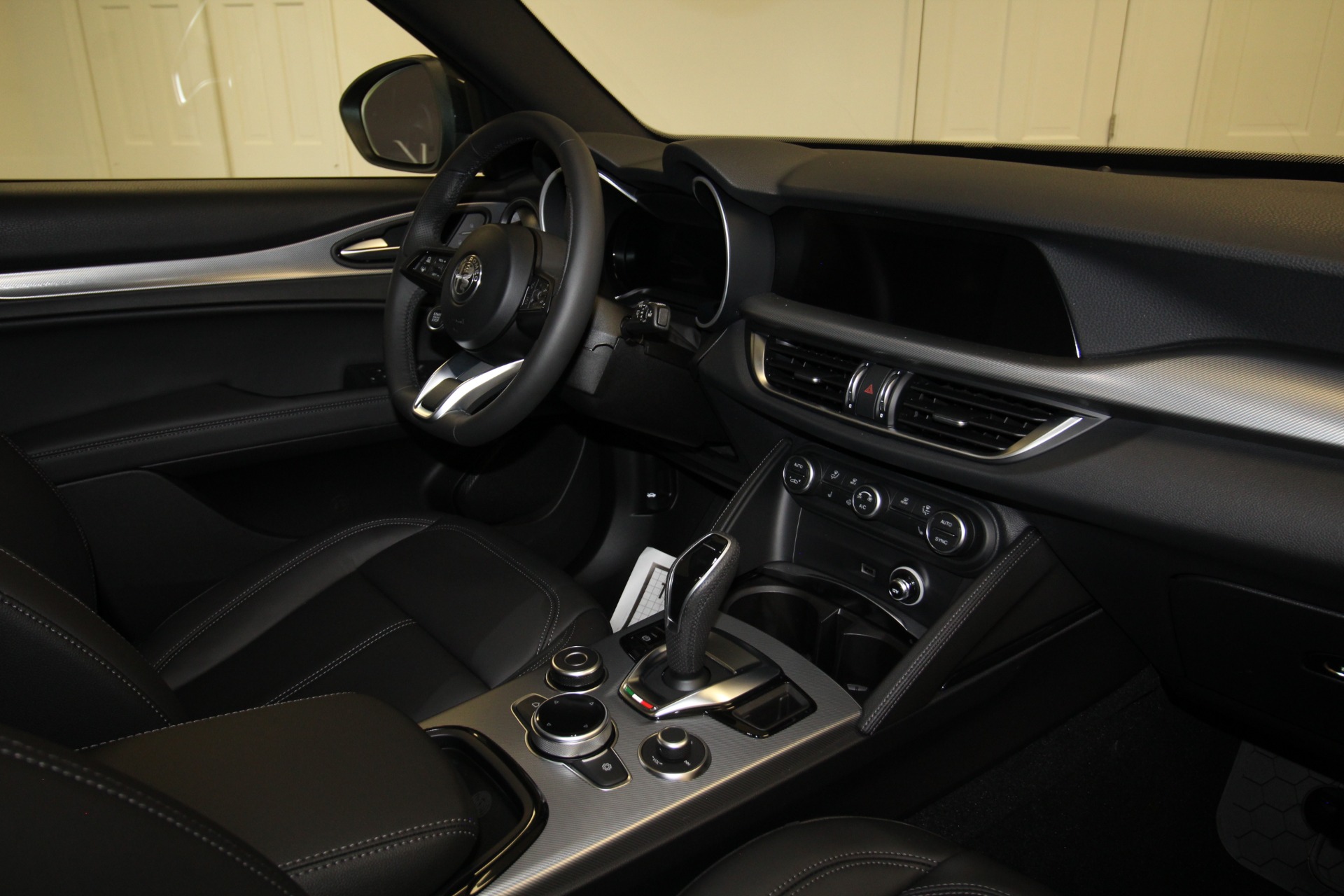 New 2024 Alfa Romeo STELVIO | St. Petersburg, FL