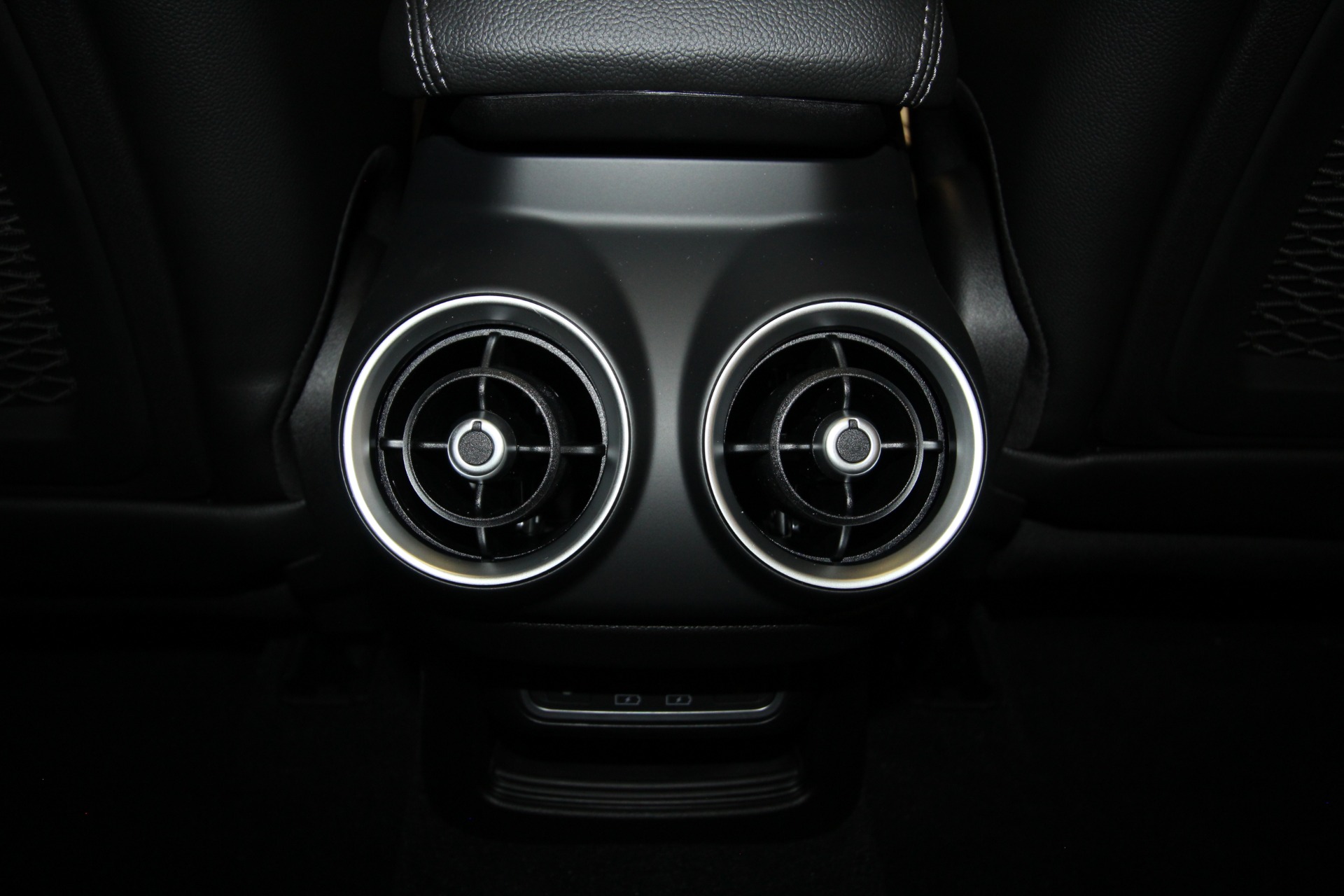 New 2024 Alfa Romeo STELVIO | St. Petersburg, FL