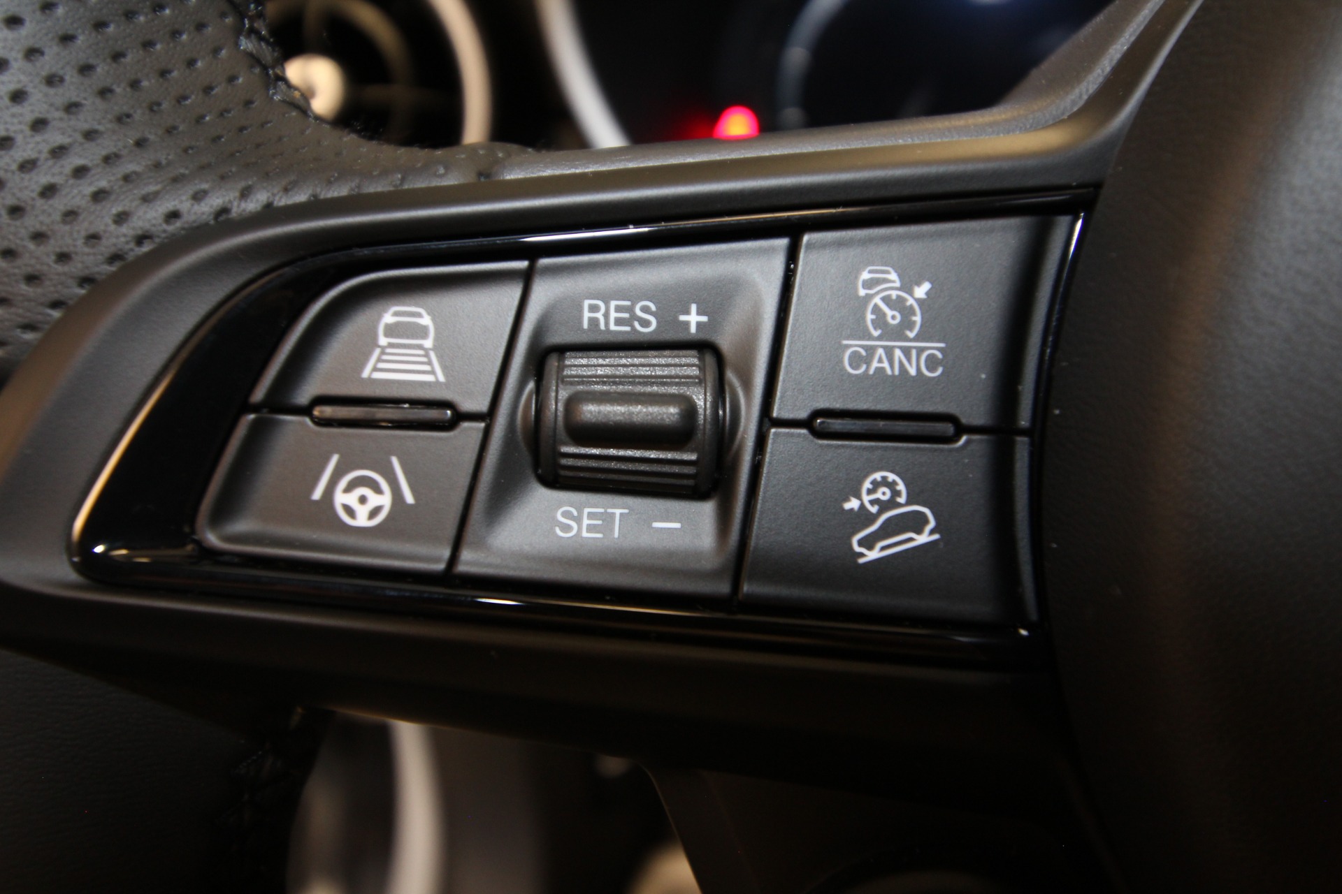 New 2024 Alfa Romeo STELVIO | St. Petersburg, FL