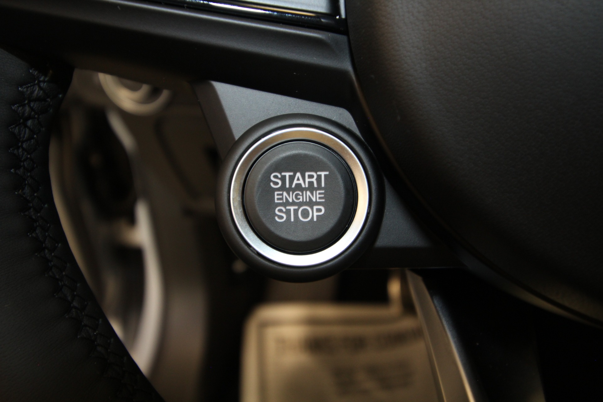 New 2024 Alfa Romeo STELVIO | St. Petersburg, FL
