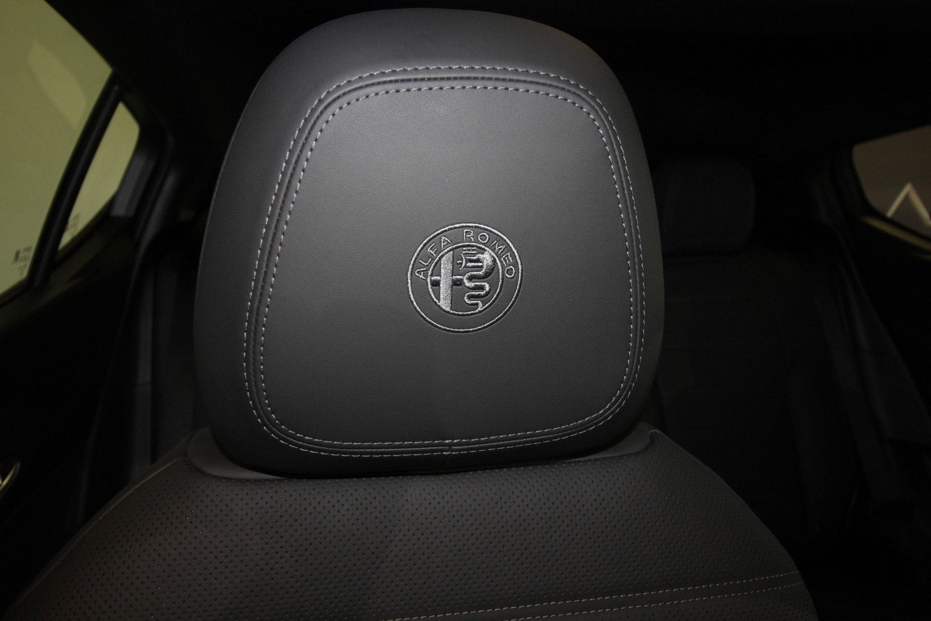 New 2024 Alfa Romeo TONALE Ti | St. Petersburg, FL