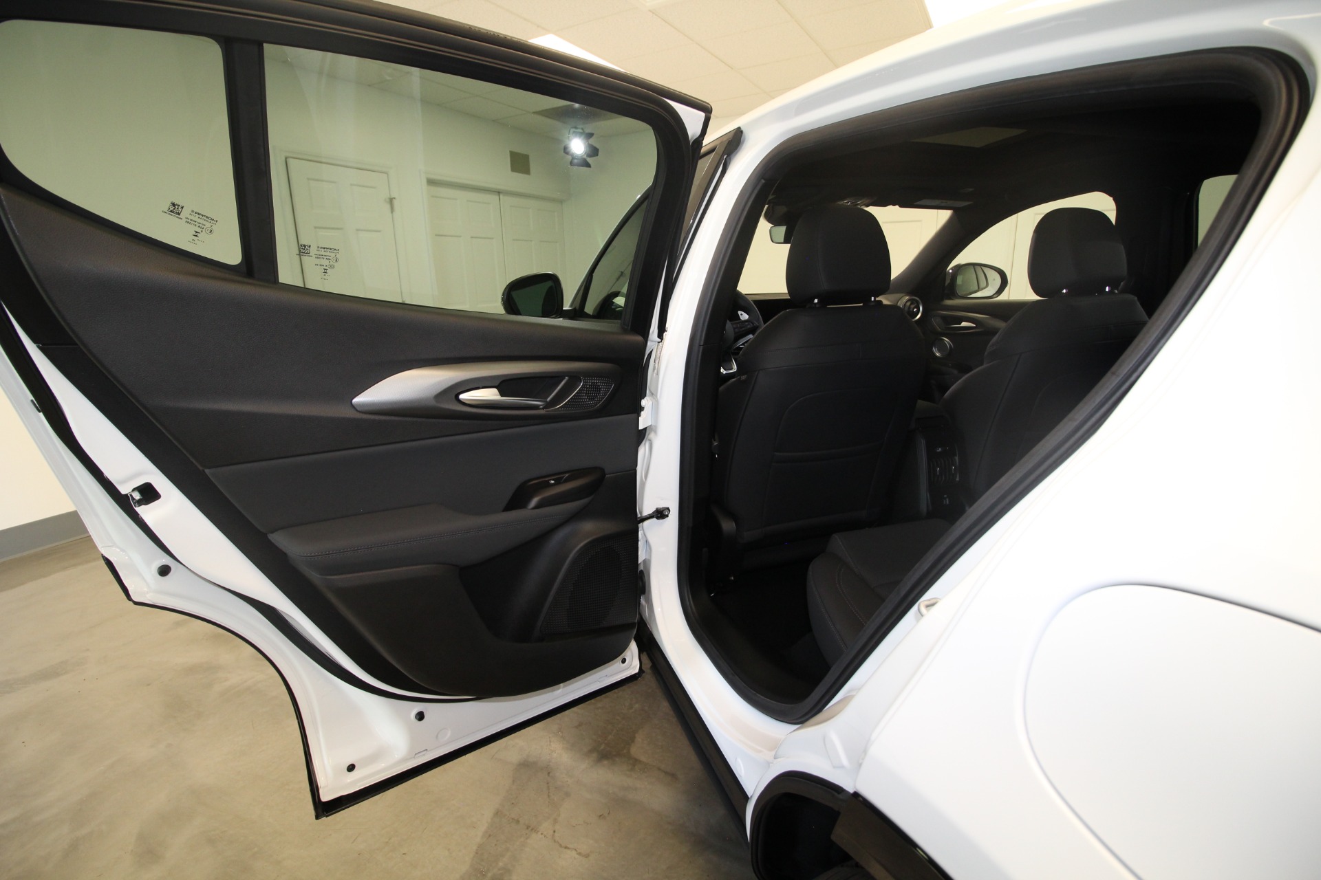 New 2024 Alfa Romeo TONALE Ti | St. Petersburg, FL