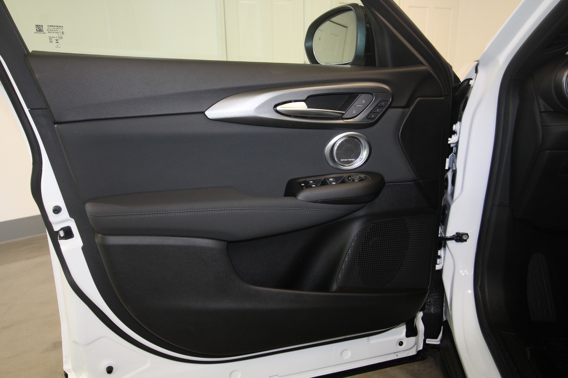 New 2024 Alfa Romeo TONALE Ti | St. Petersburg, FL