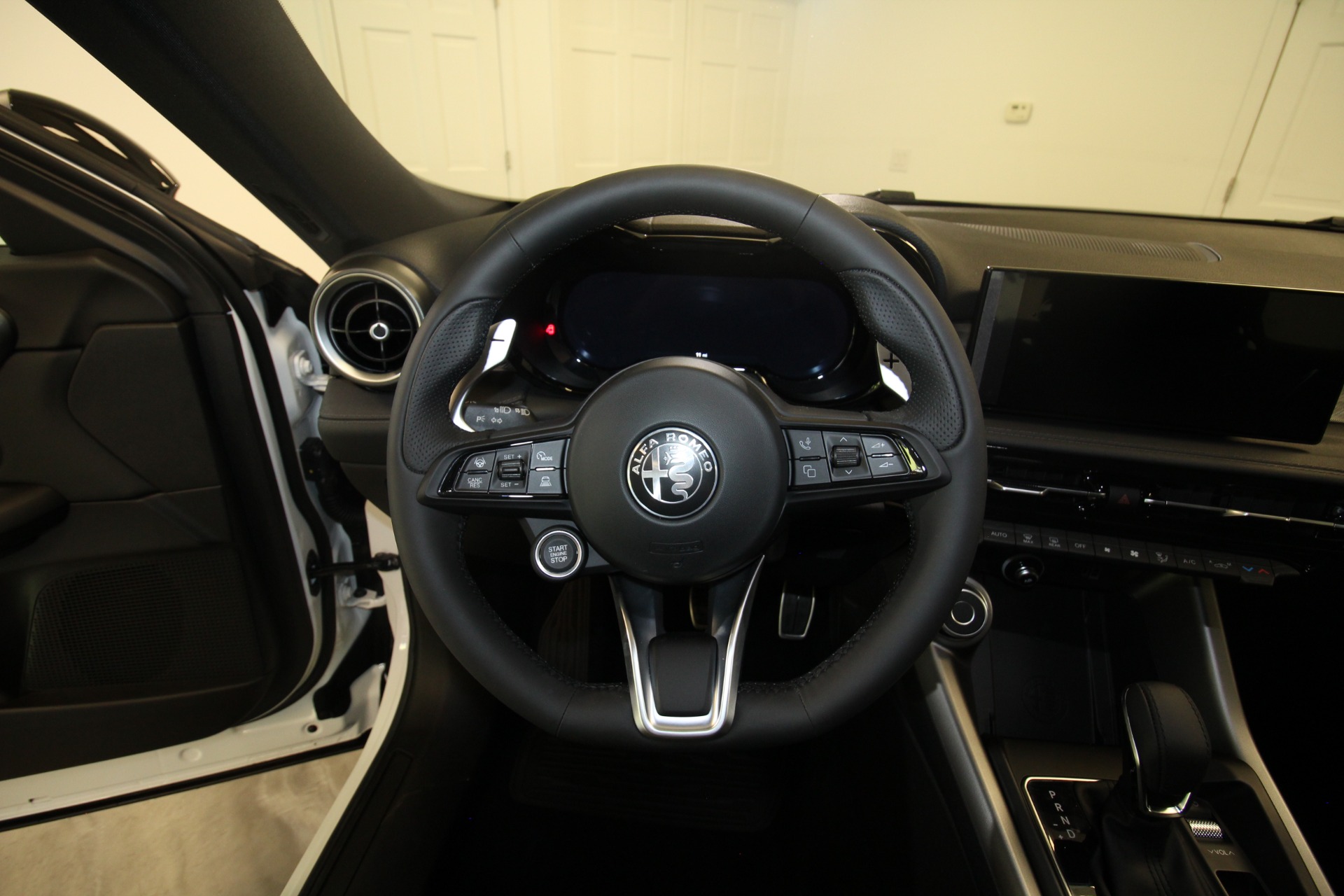 New 2024 Alfa Romeo TONALE Ti | St. Petersburg, FL
