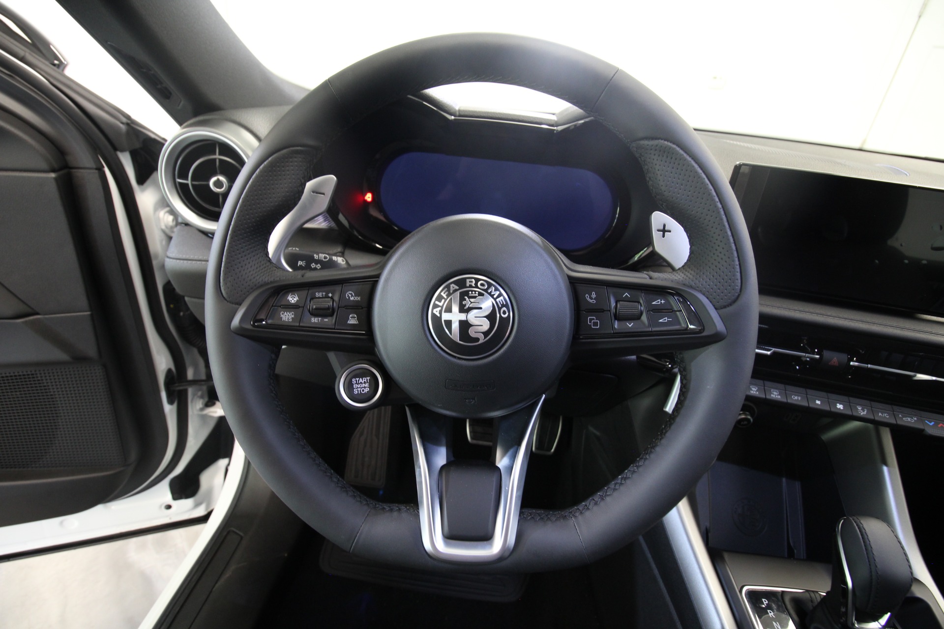 New 2024 Alfa Romeo TONALE Ti | St. Petersburg, FL