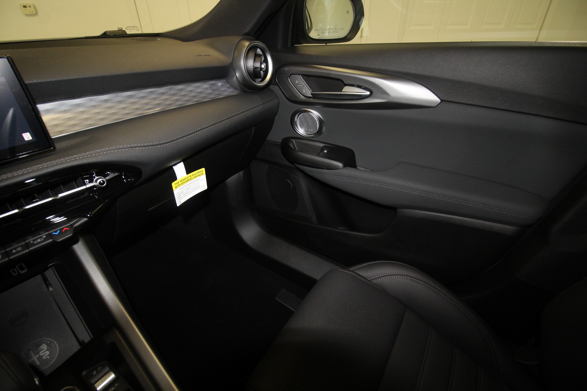 New 2024 Alfa Romeo TONALE Ti | St. Petersburg, FL