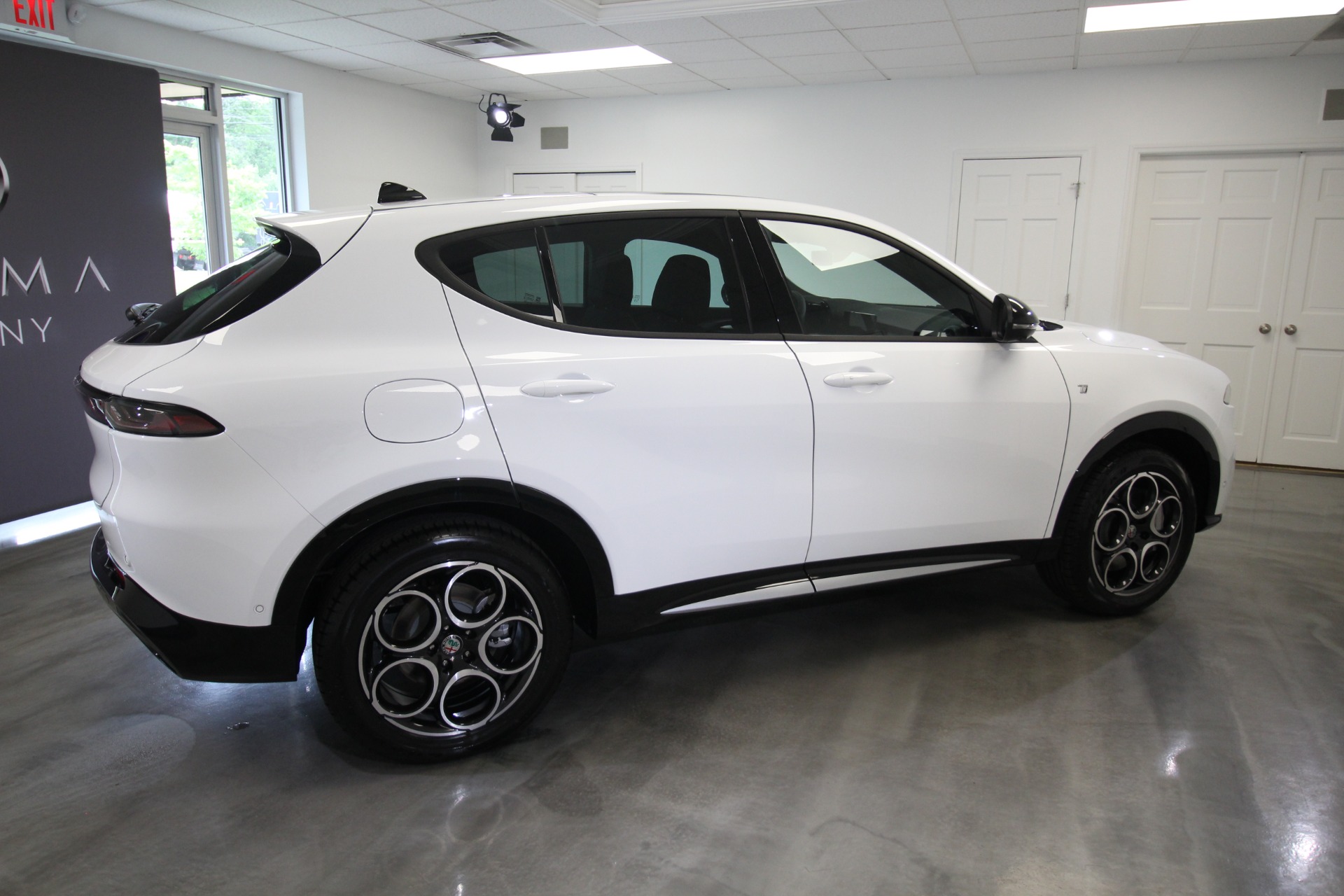 New 2024 Alfa Romeo TONALE Ti | St. Petersburg, FL