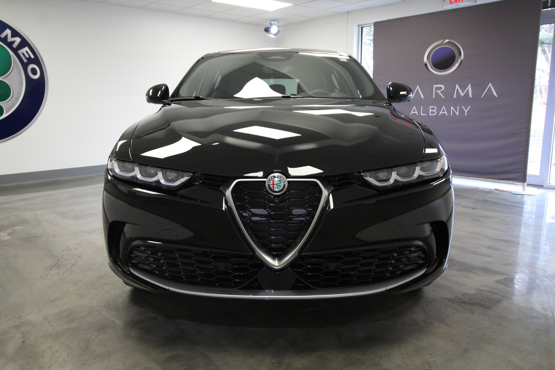 New 2024 BLACK Alfa Romeo TONALE Ti | Albany, NY