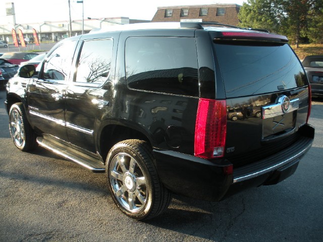 Used 2007 Black Raven Cadillac Escalade LOADED,BLACK ON BLACK,SUPER NICE,22in WHEELS,NAVIGATION,REAR TV/DVD ENT SYS | Albany, NY