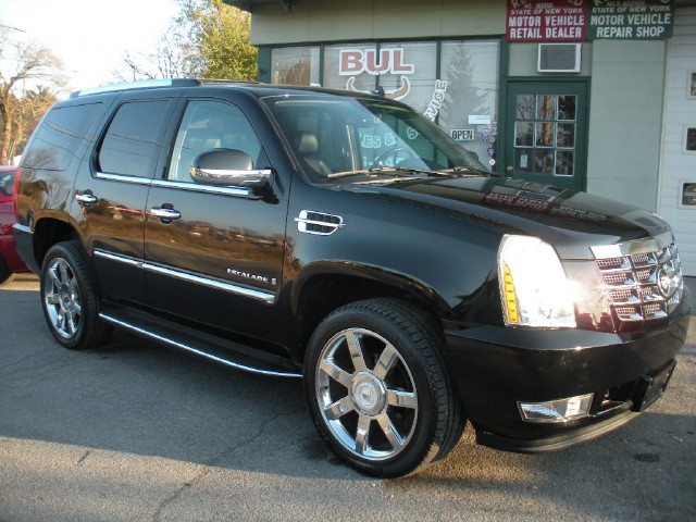 Used 2007 Black Raven Cadillac Escalade LOADED,BLACK ON BLACK,SUPER NICE,22in WHEELS,NAVIGATION,REAR TV/DVD ENT SYS | Albany, NY